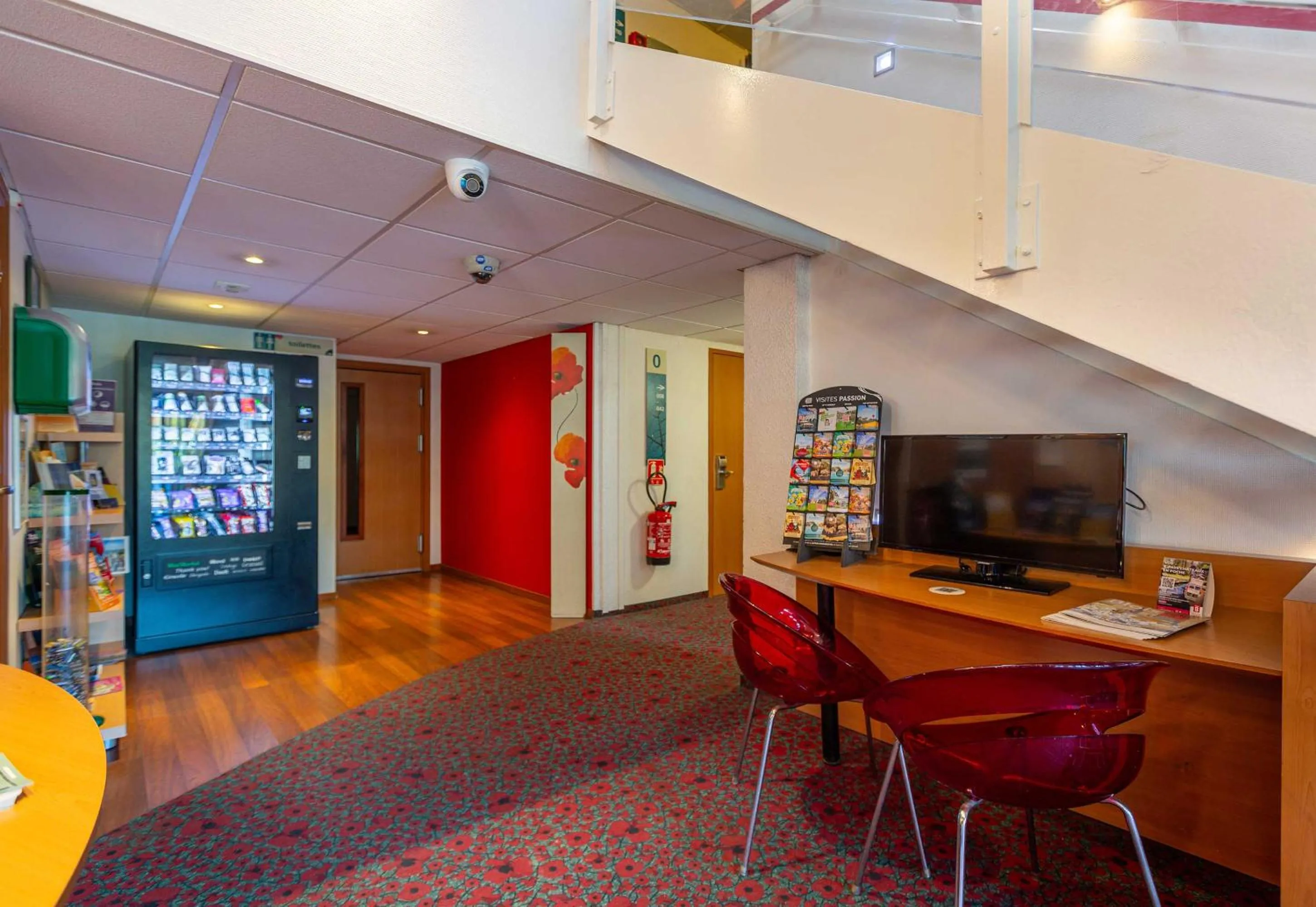 Lobby or reception in B&B HOTEL Blois Nord Vallée Maillard