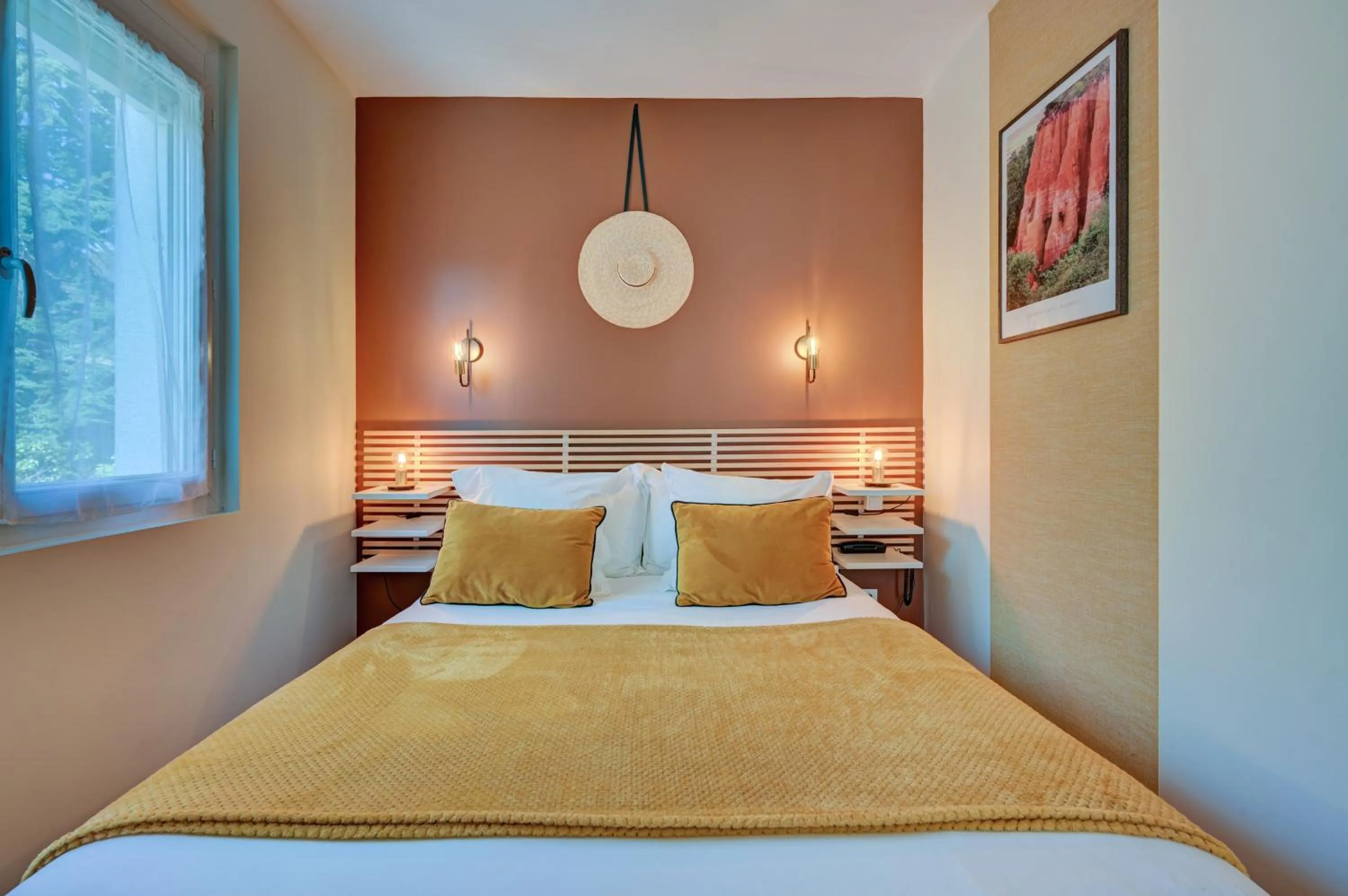 Bed in The Originals Boutique, Clair Hôtel, Martigues