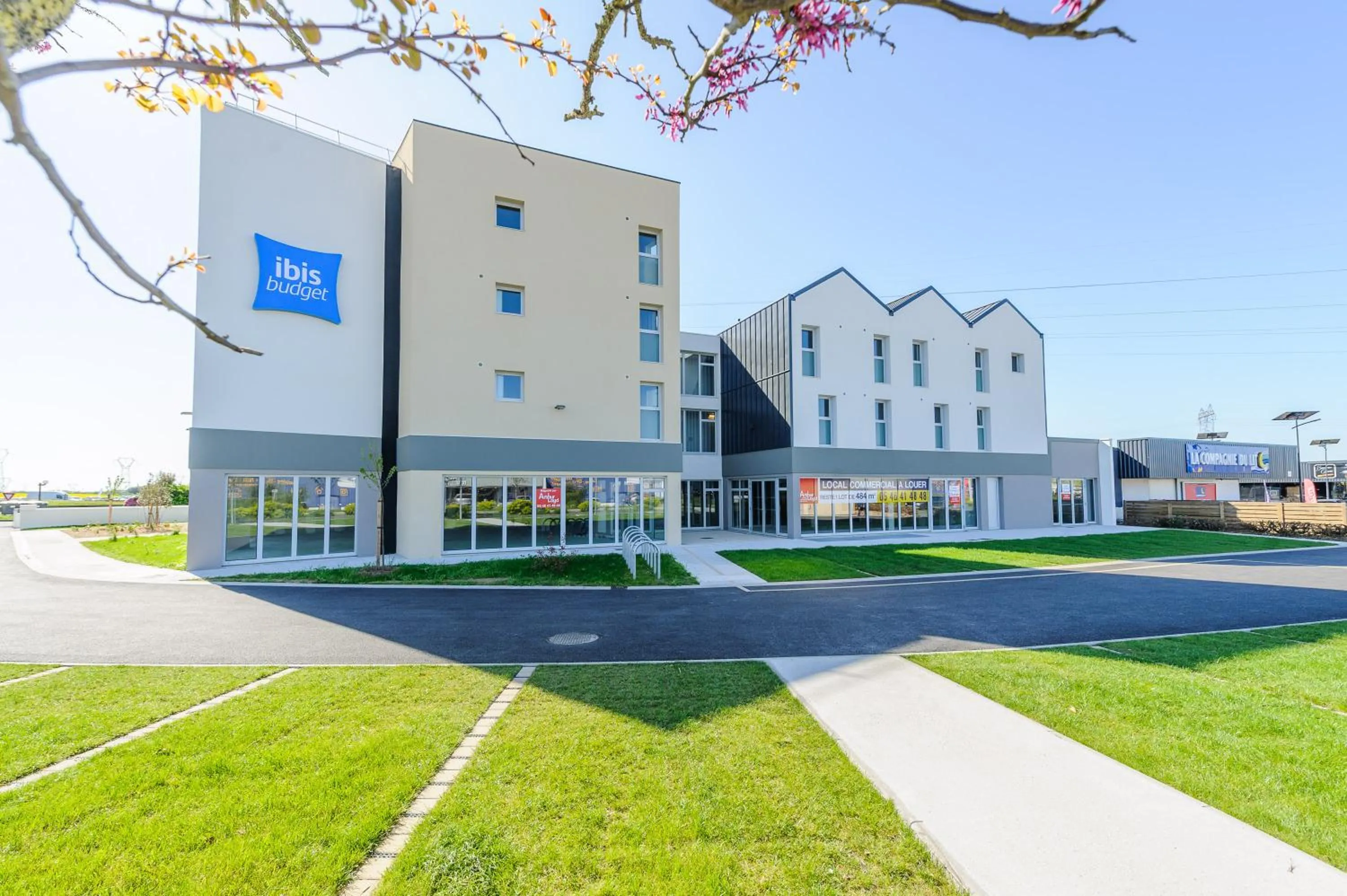 Property building in Ibis Budget La Rochelle Puilboreau