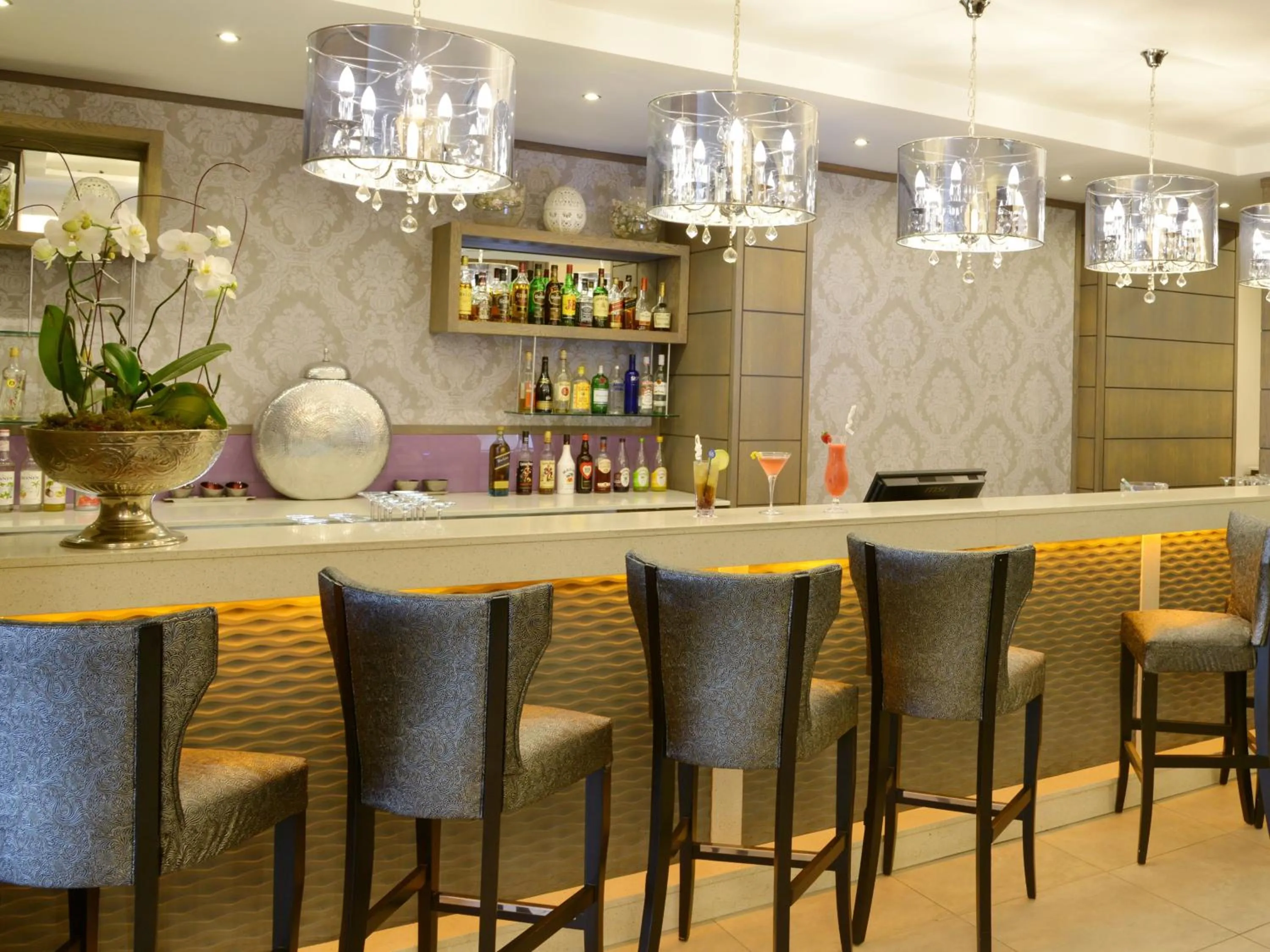 Lounge or bar in ANEW Hotel Hatfield Pretoria