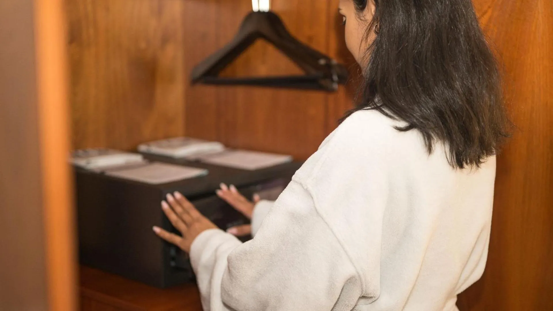 safe in ANEW Hotel Hatfield Pretoria