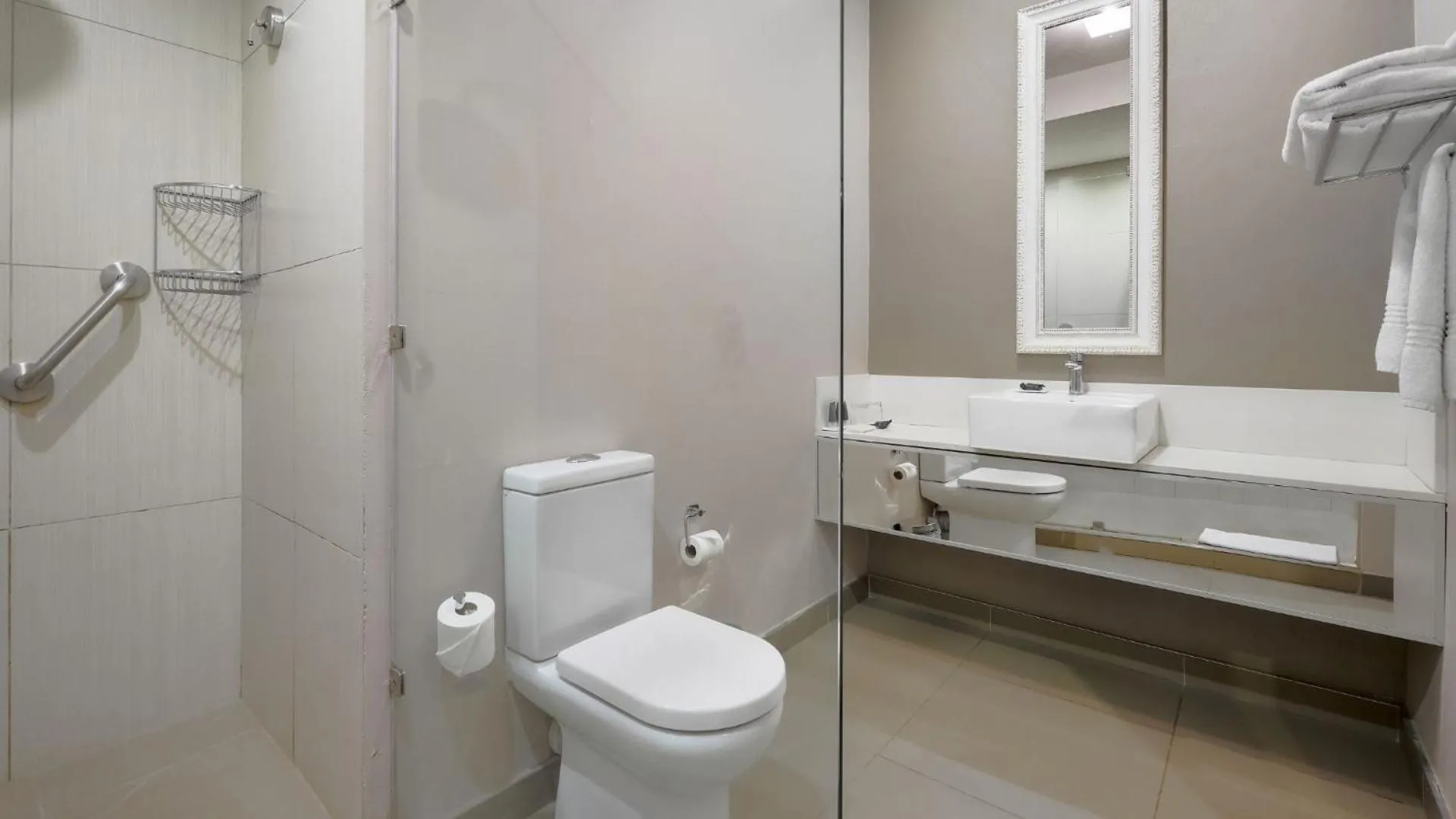 Toilet in ANEW Hotel Hatfield Pretoria