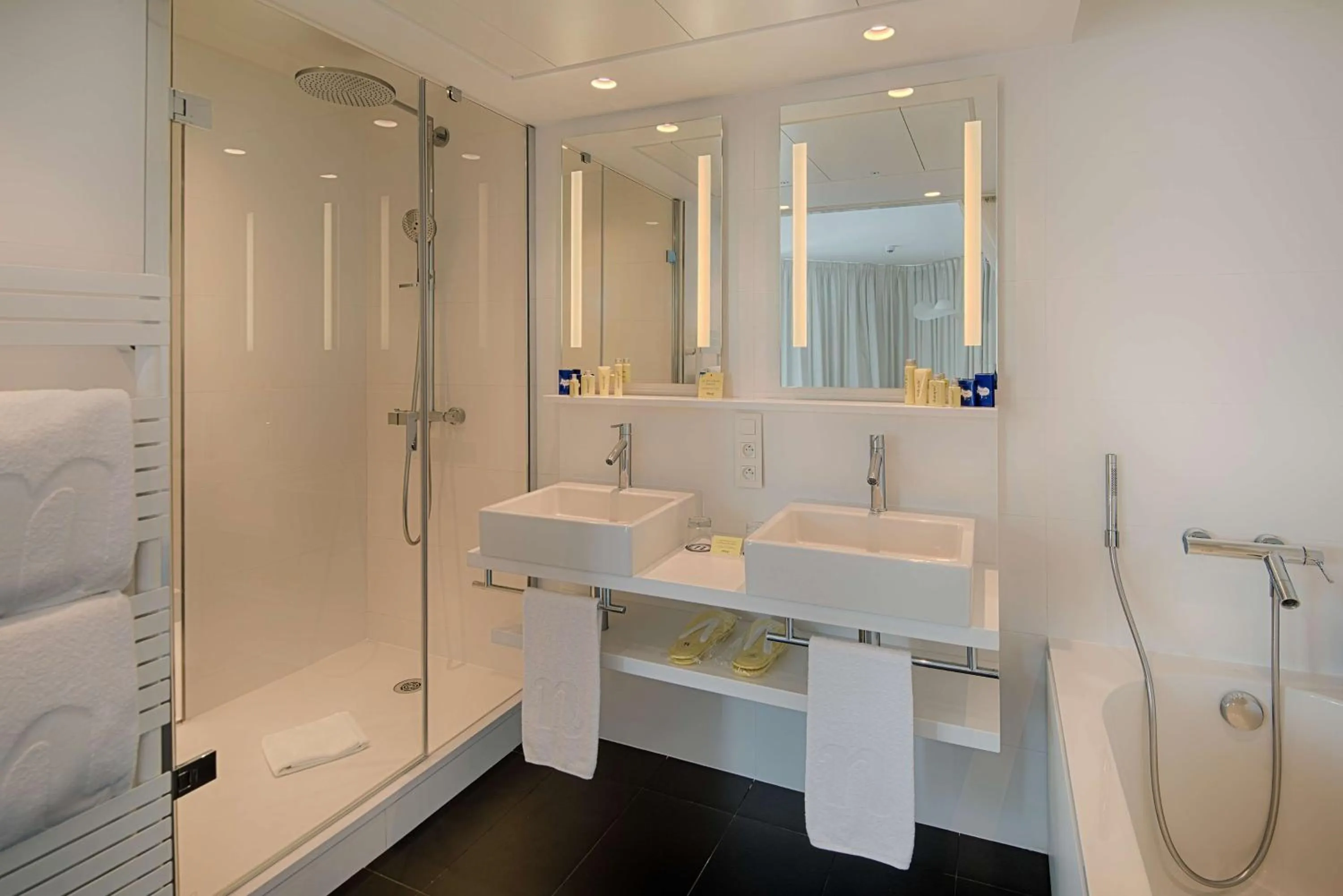 Bathroom in nhow Marseille