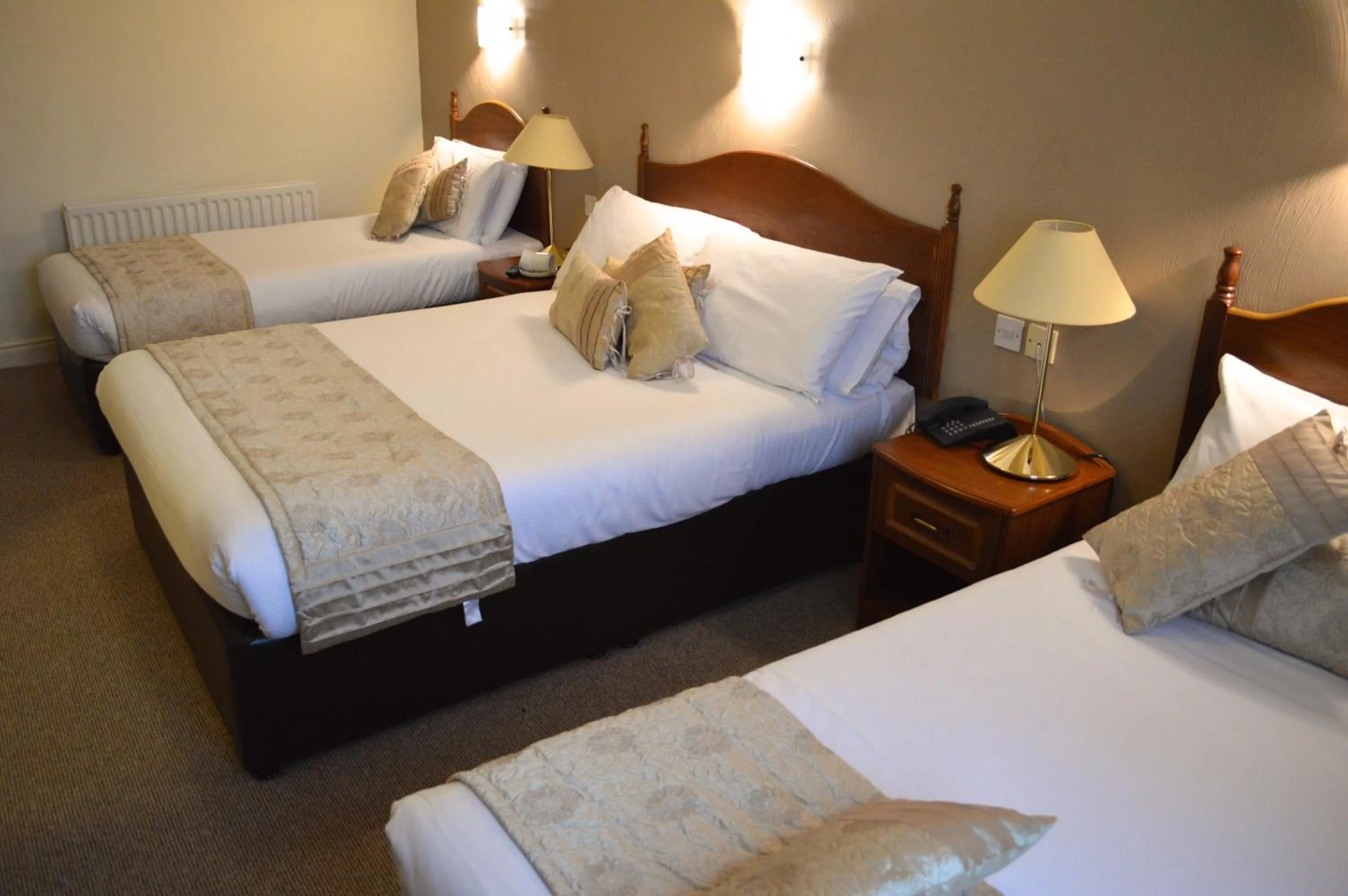 Bedroom, Bed in Hotel Curracloe