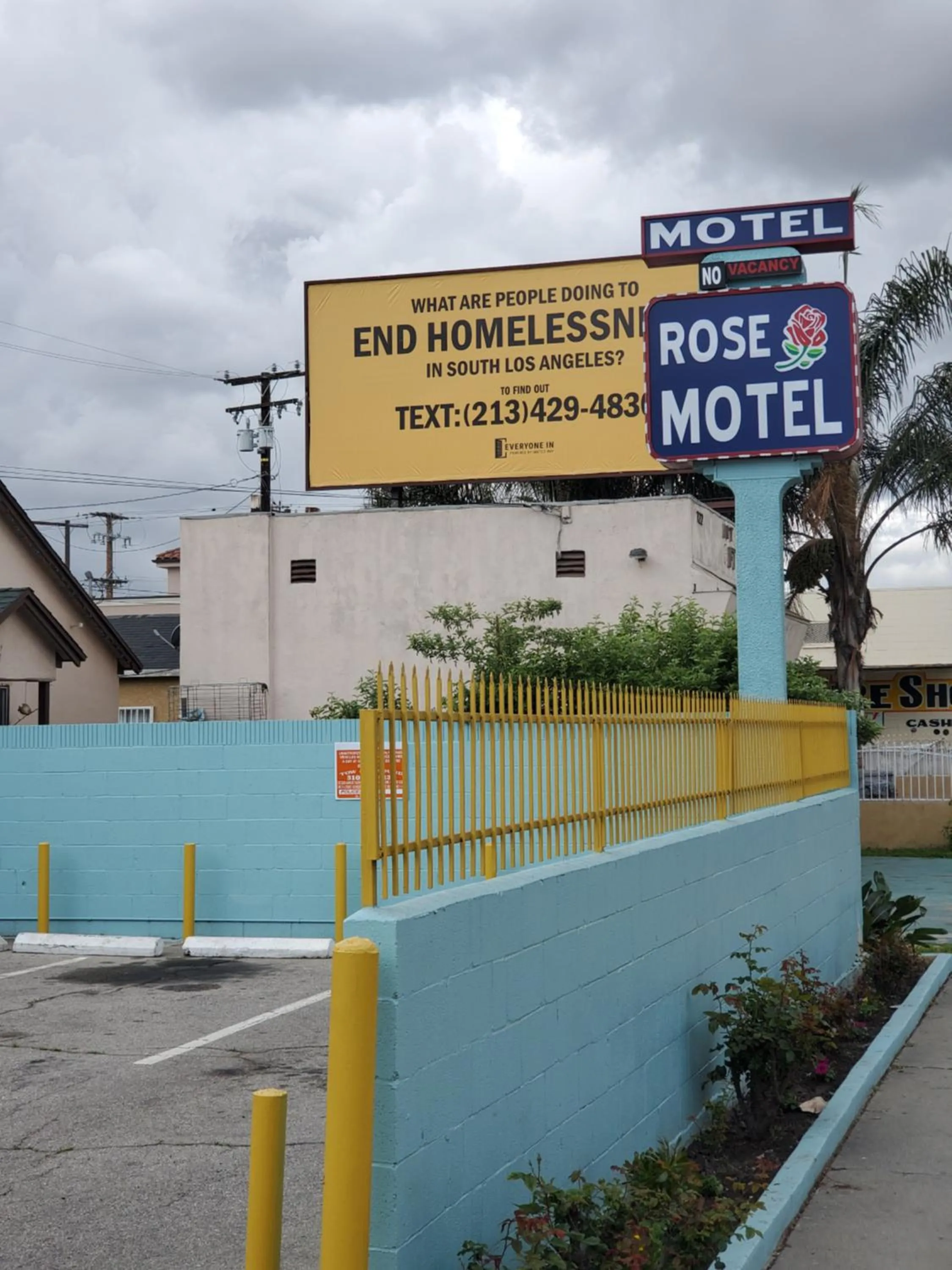 Rose motel