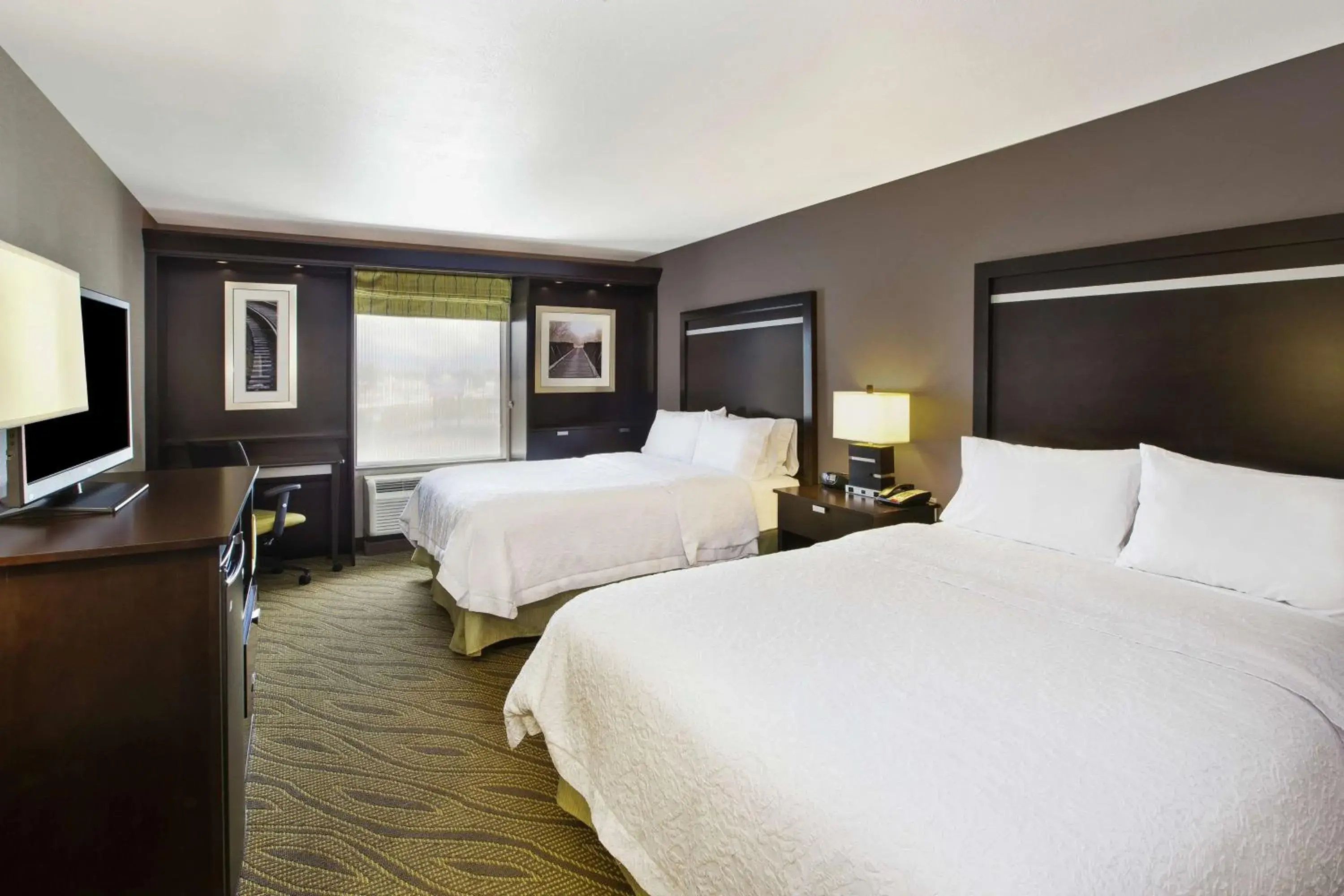 Room with Two Queen Beds - Non-Smoking in Hampton Inn & Suites - Elyria Room with Two Queen Beds - Non-Smoking in Hampton Inn & Suites - Elyria