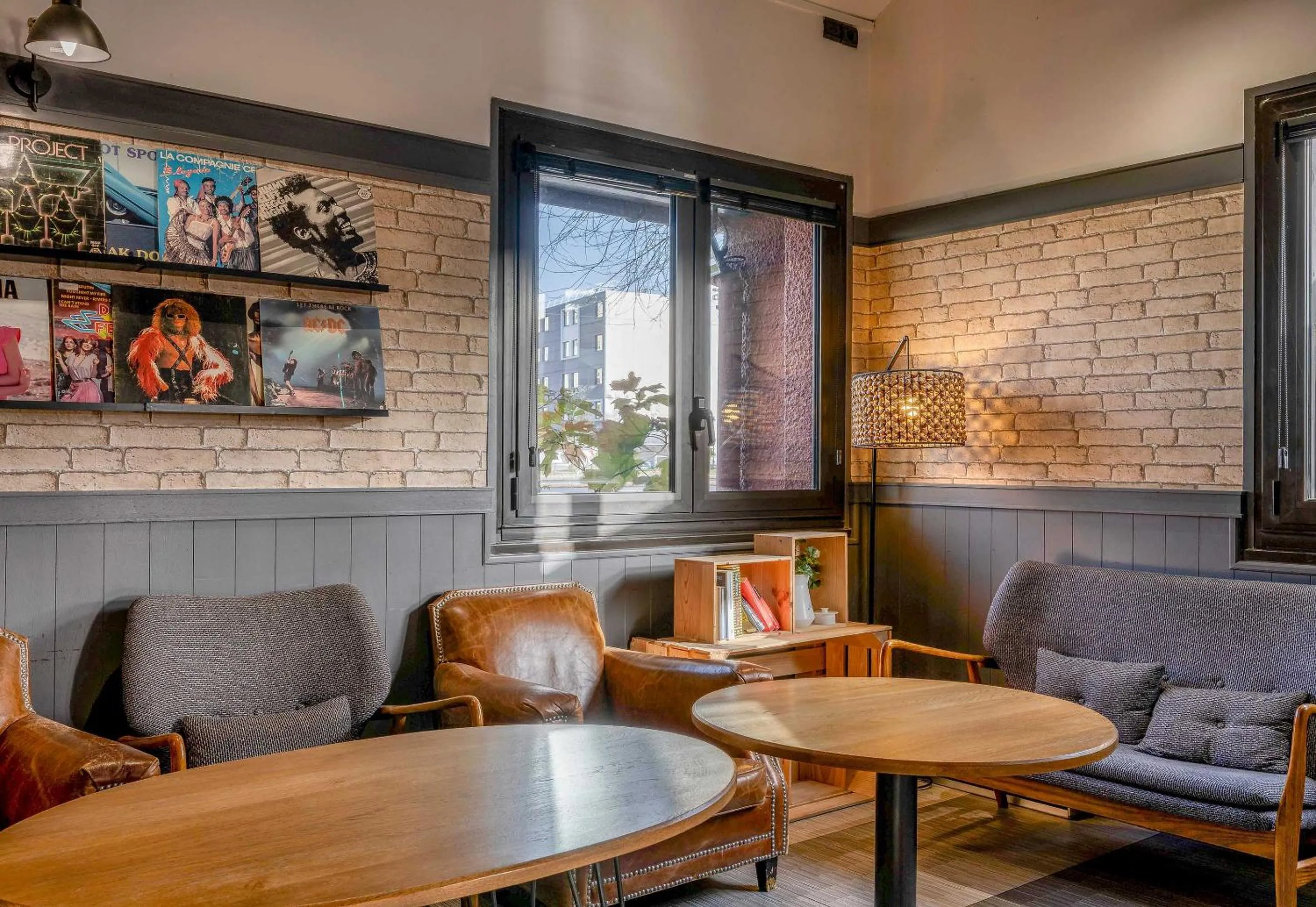 Restaurant/places to eat in B&B HOTEL Bordeaux Mérignac Cadera Aéroport