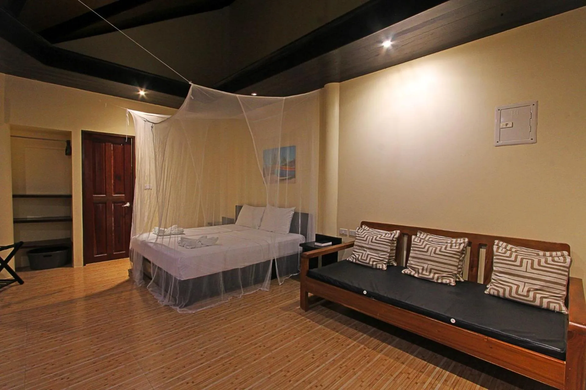 Bedroom, Bed in Jonas and Twins Resort