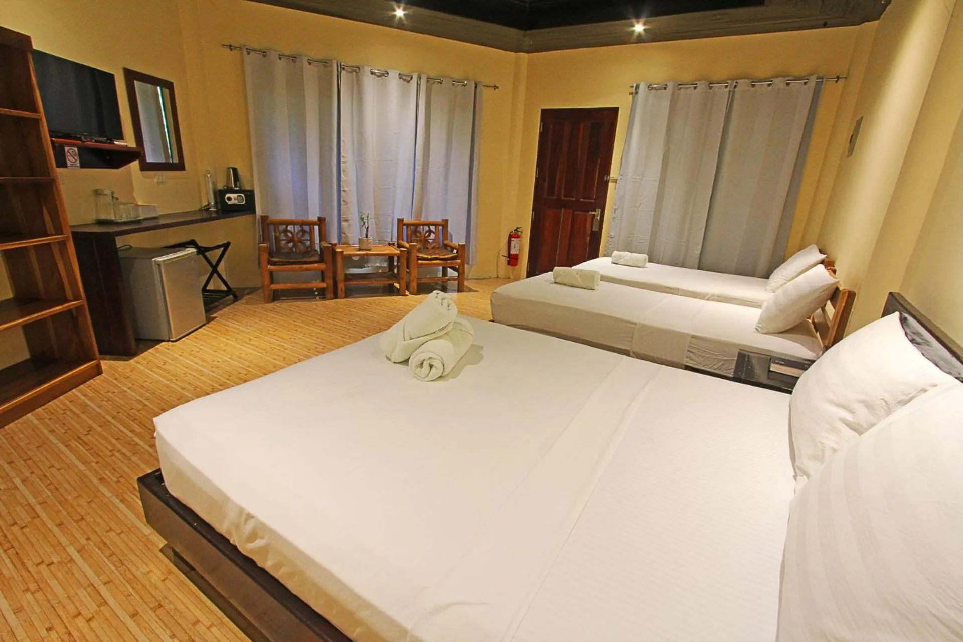 Bedroom, Bed in Jonas and Twins Resort