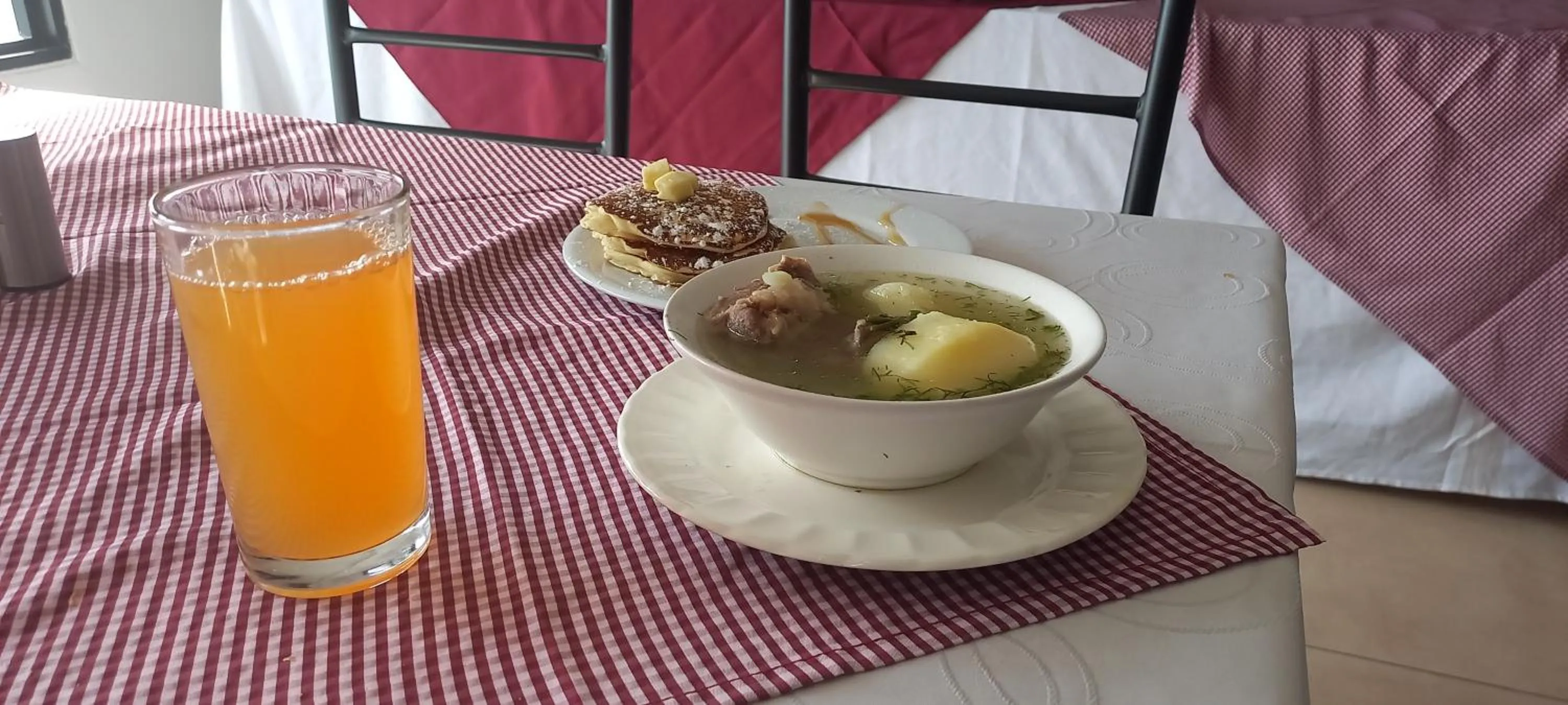 Breakfast in Hotel Splendor by Friends Company