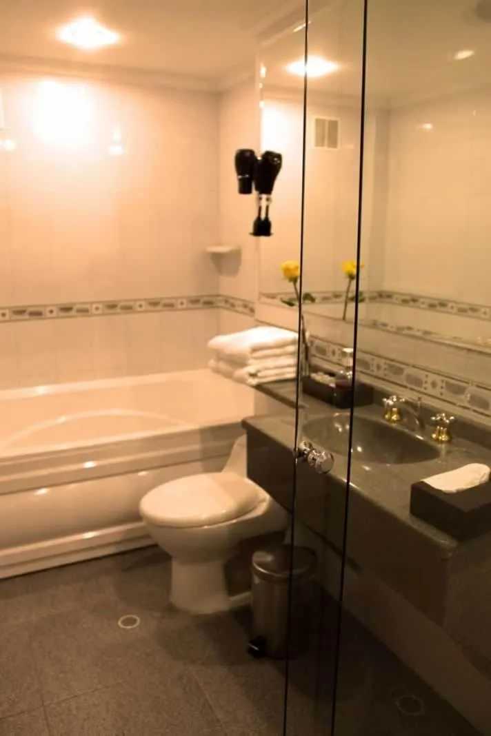 Shower in Hotel Splendor by Friends Company