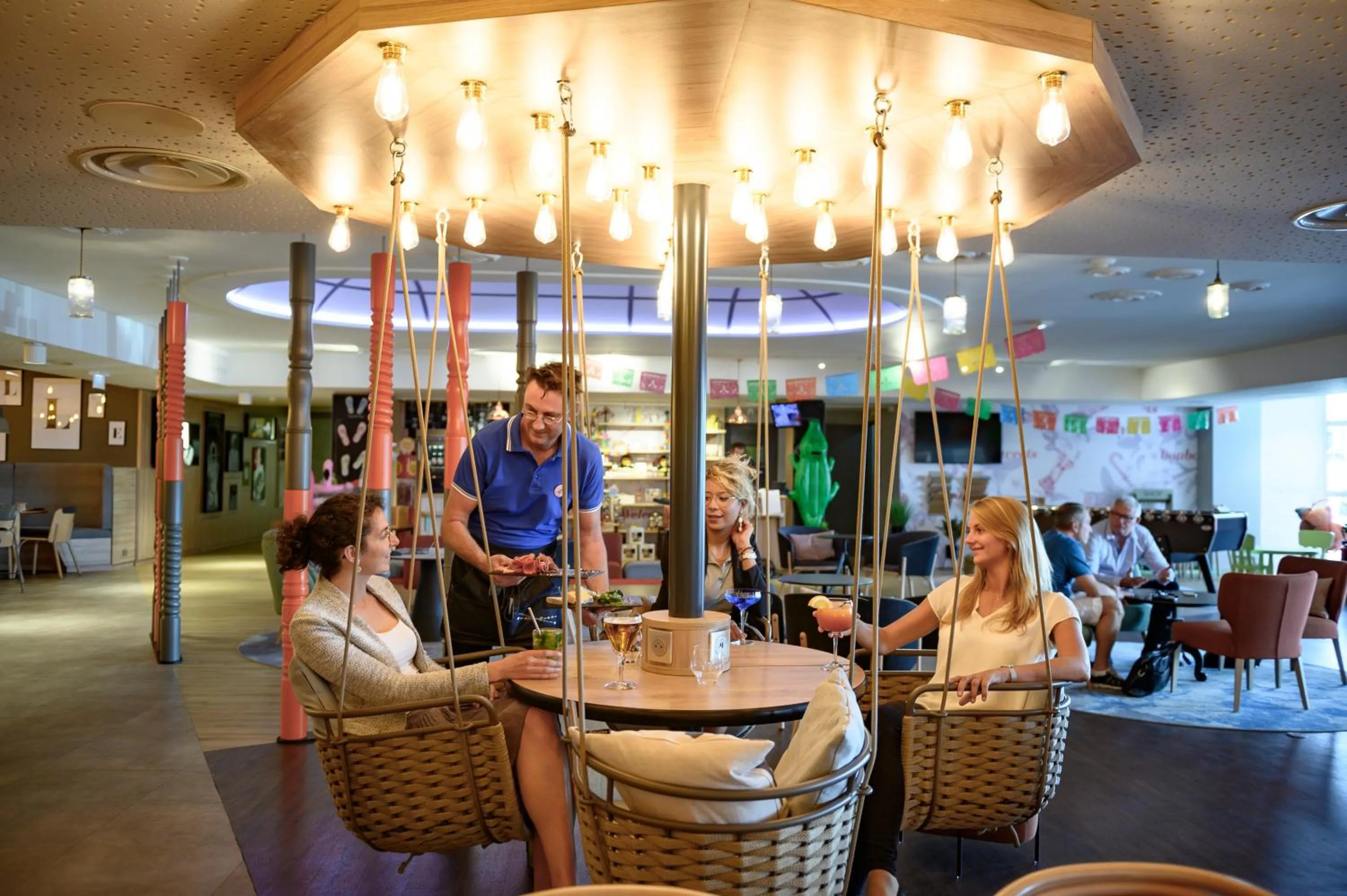 Restaurant/places to eat in Hôtel Mercure Lille Aéroport