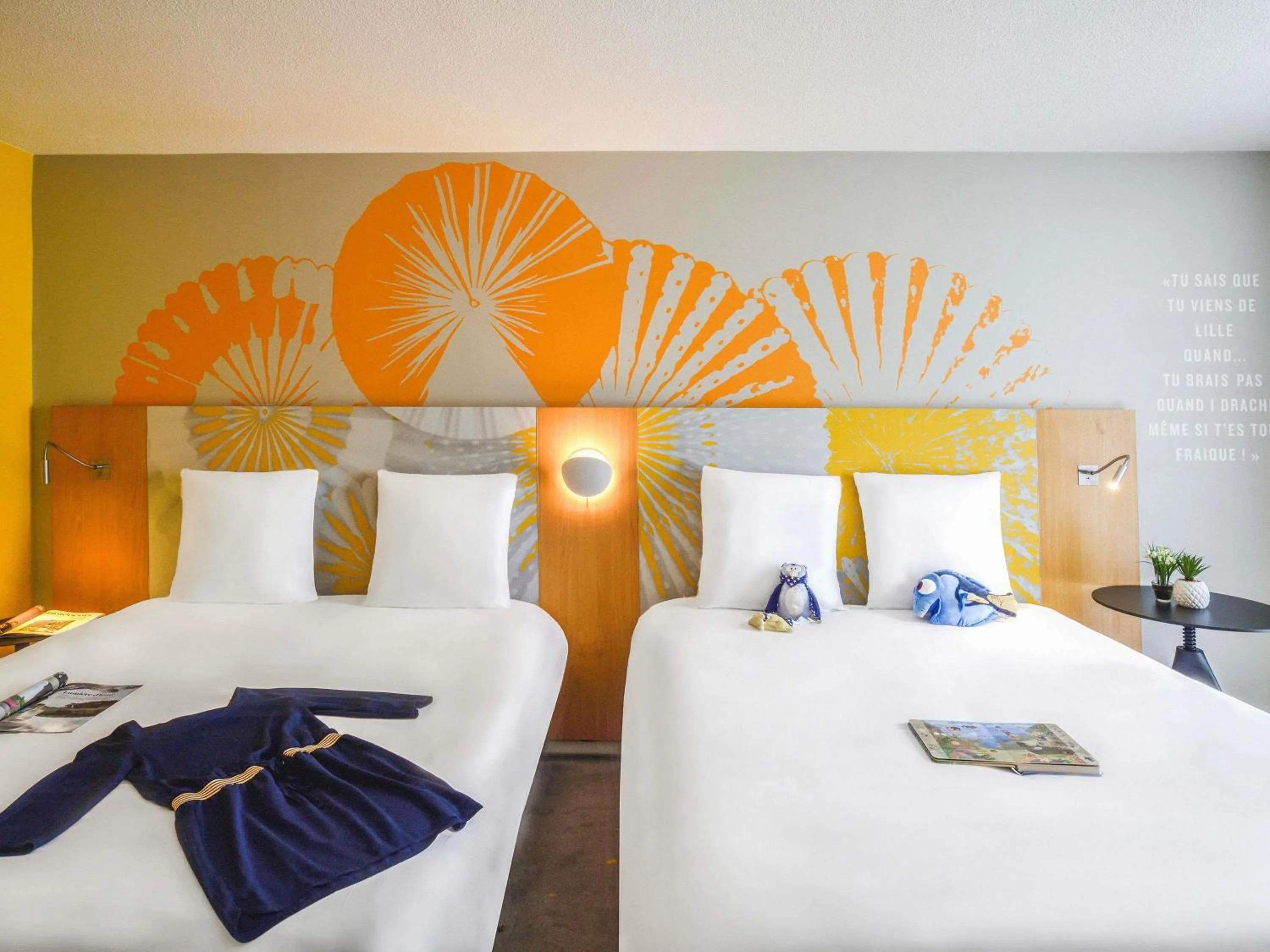 Bedroom, Bed in Hôtel Mercure Lille Aéroport