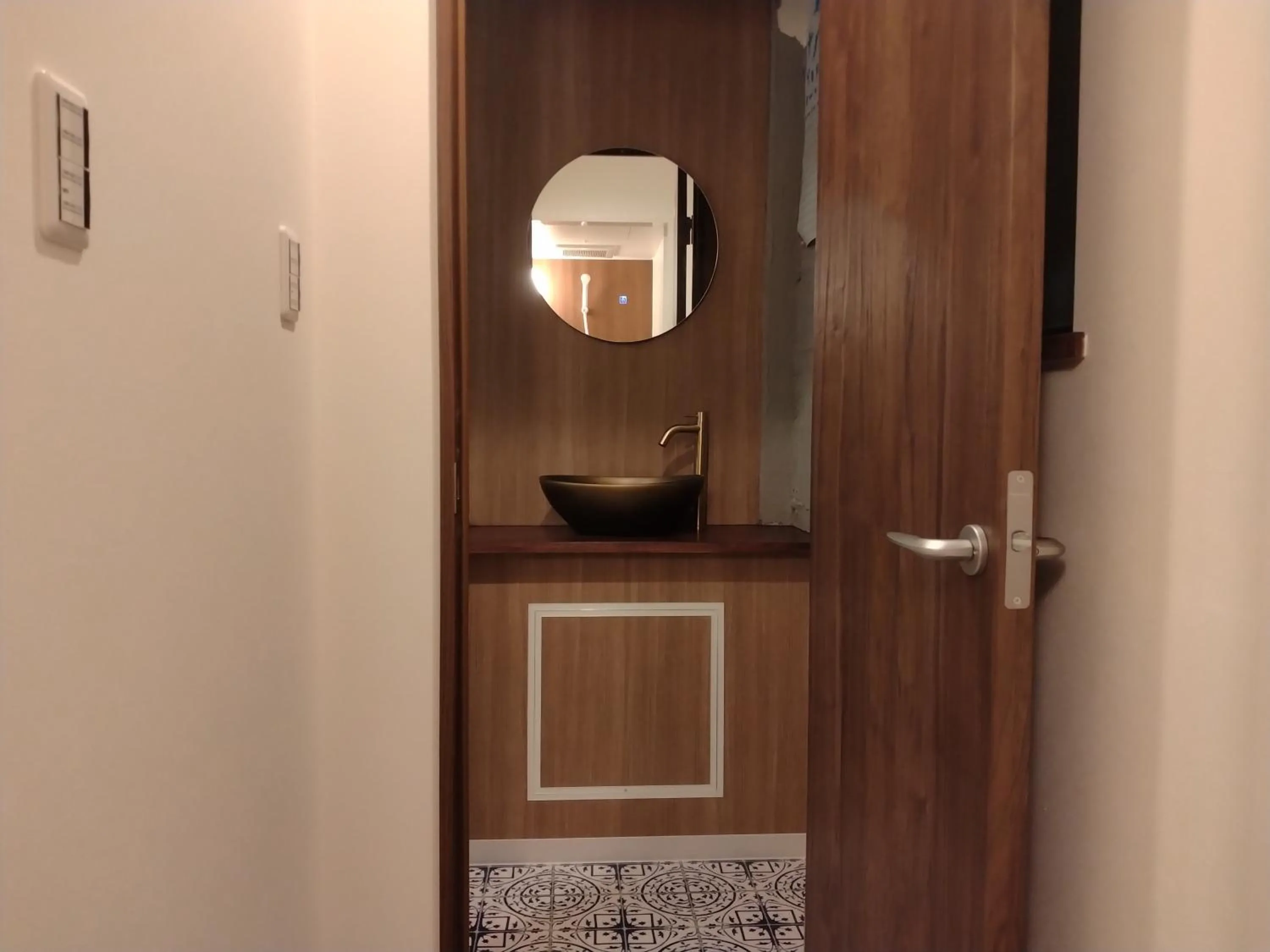 Bathroom in TONARINO Hostel for Backpackers