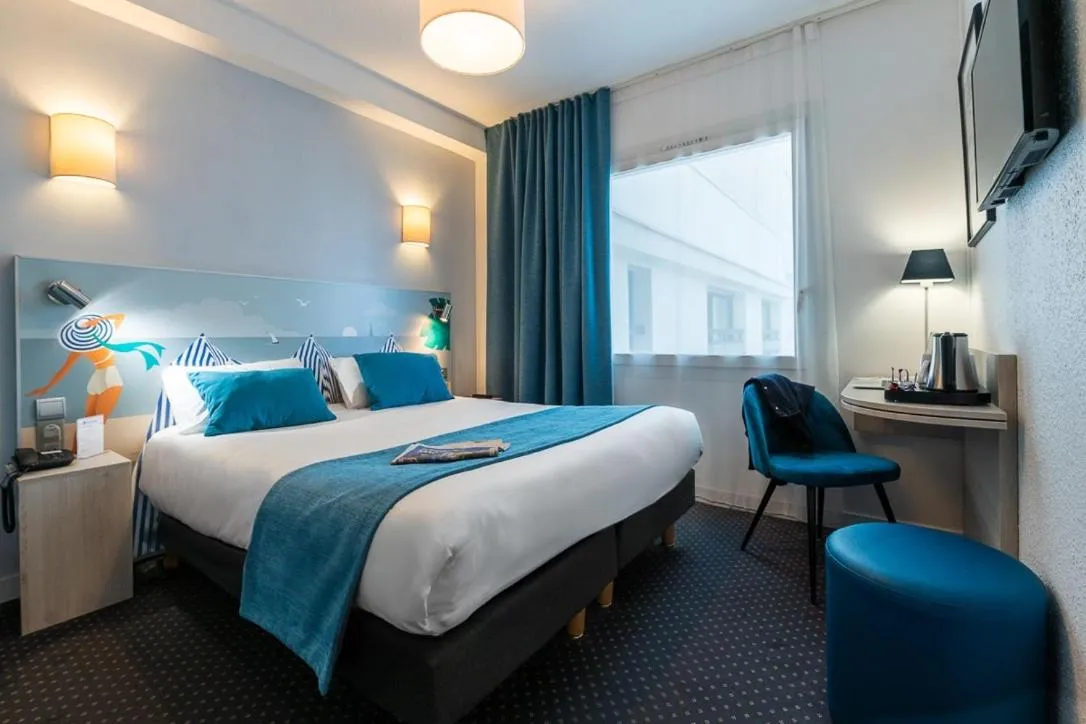 Bed in Best Western Hôtel Royan Océan