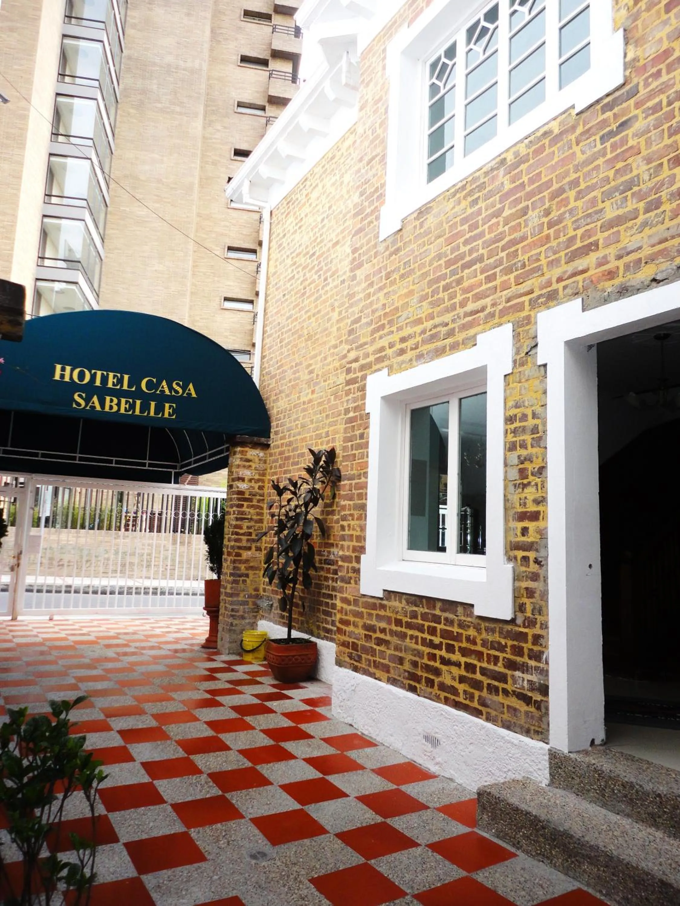 Facade/entrance in Hotel Casa Sabelle