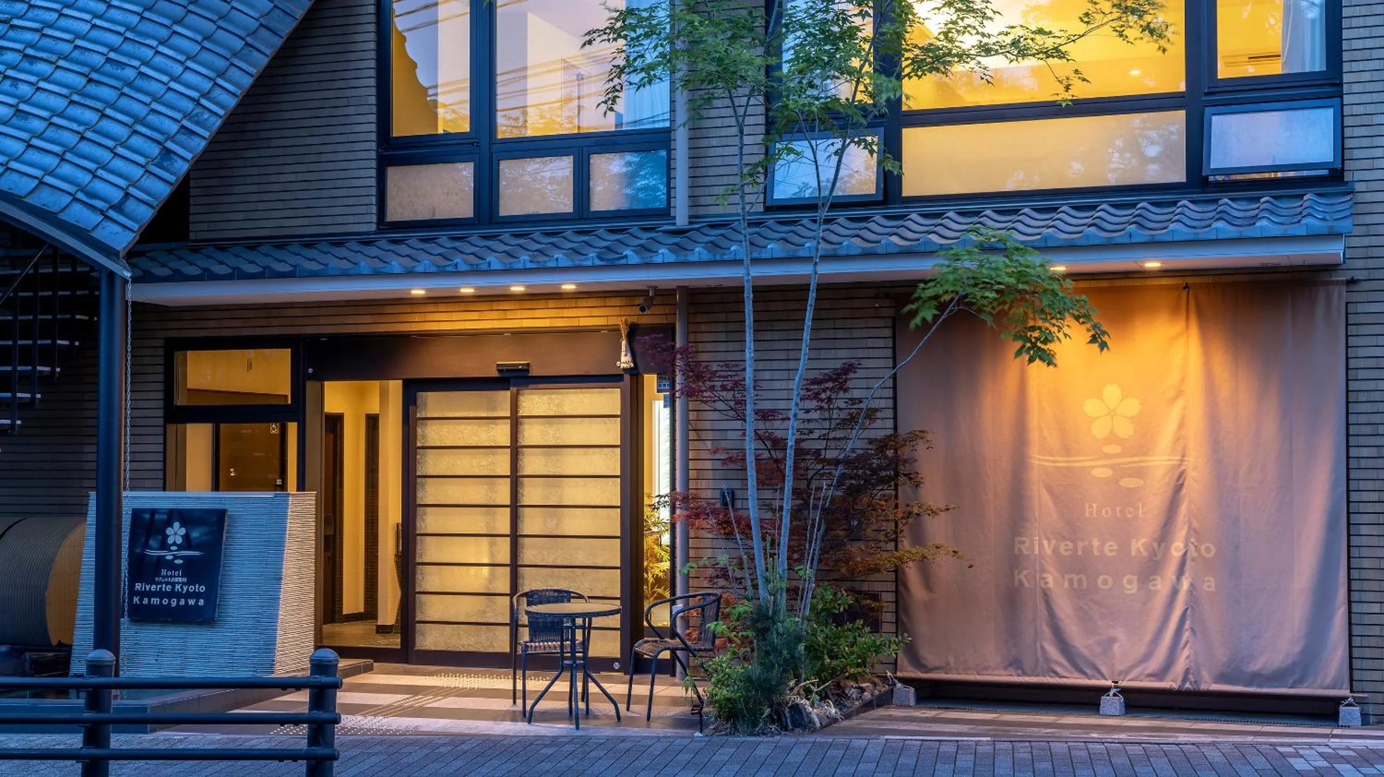 Property building in Riverte Kyoto Kamogawa