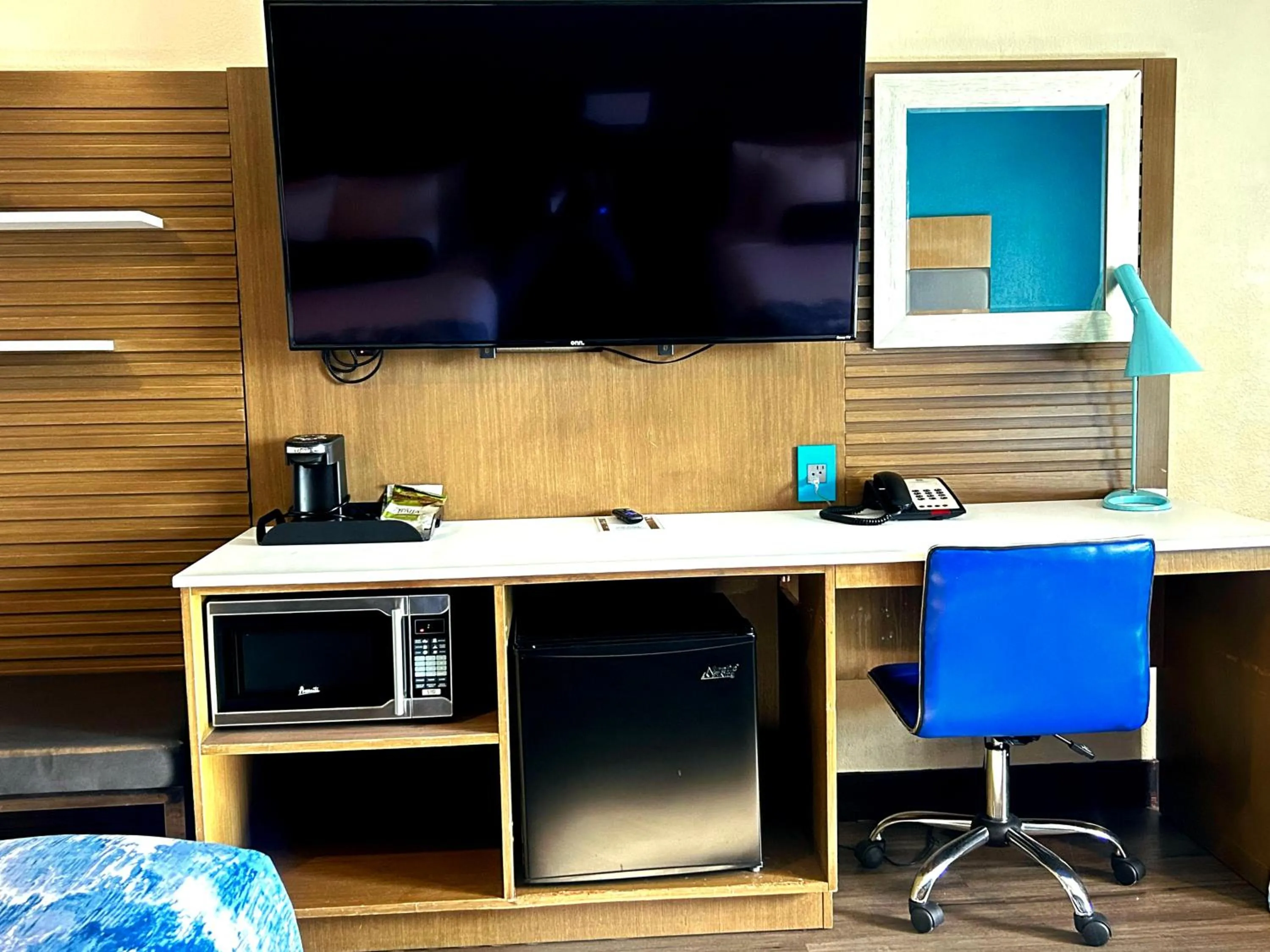 TV and multimedia in OC Hotel