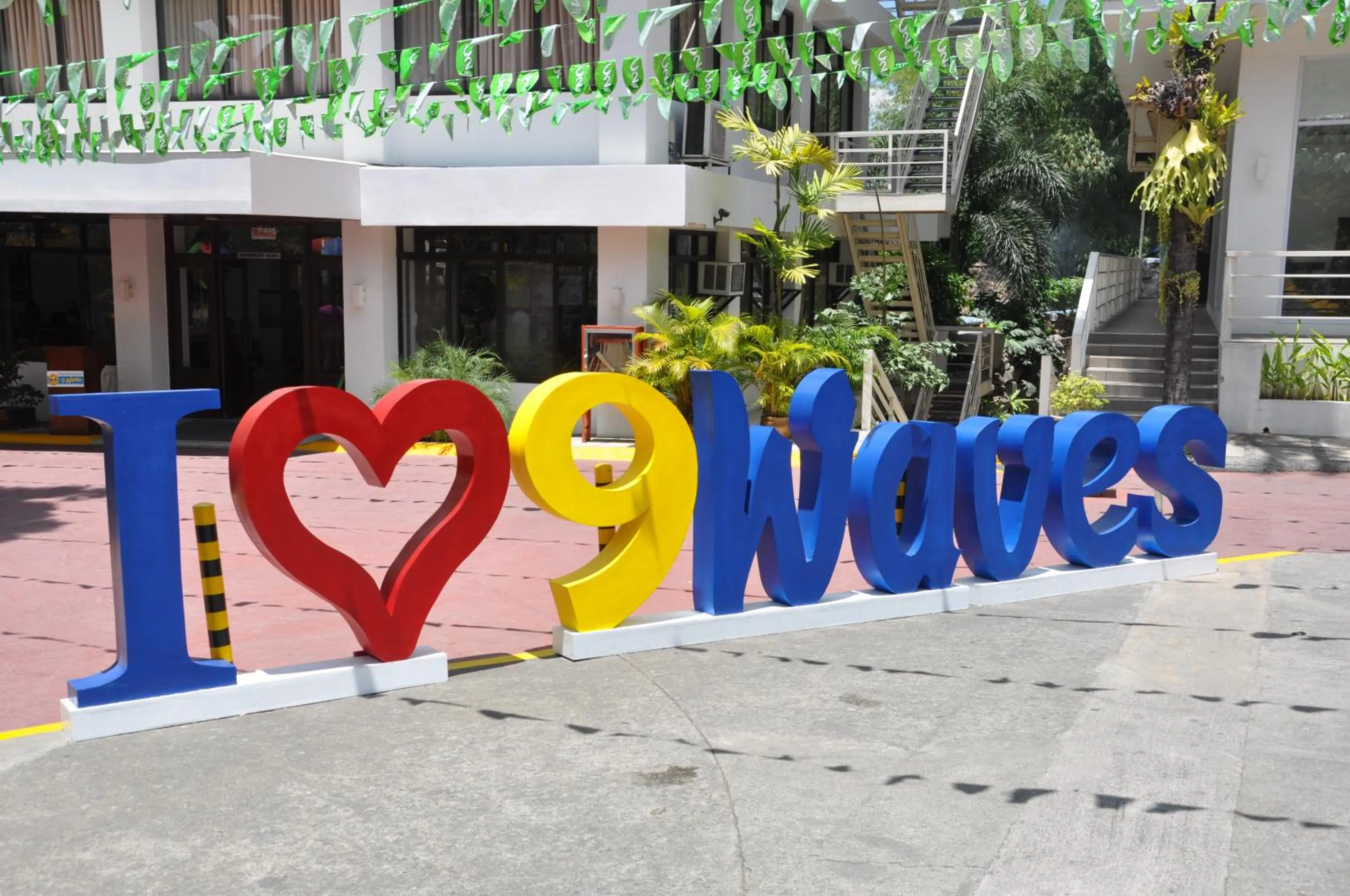 Ciudad Christhia Resort, 9 Waves