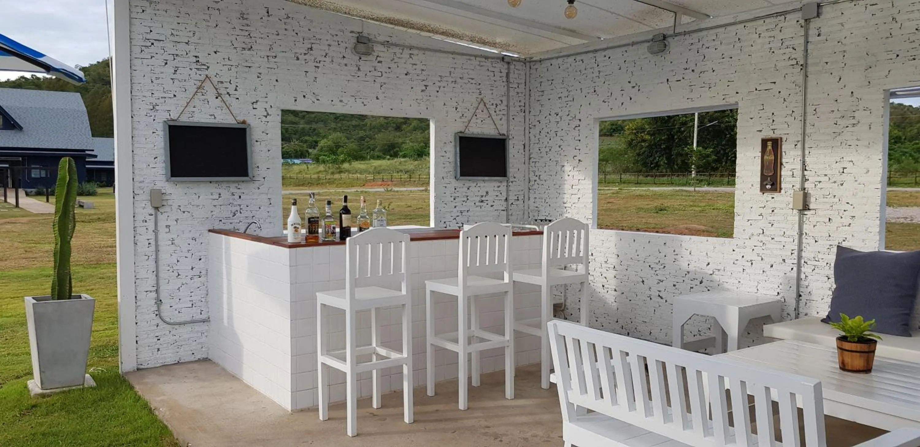 Lounge or bar in The Barn Hua Hin