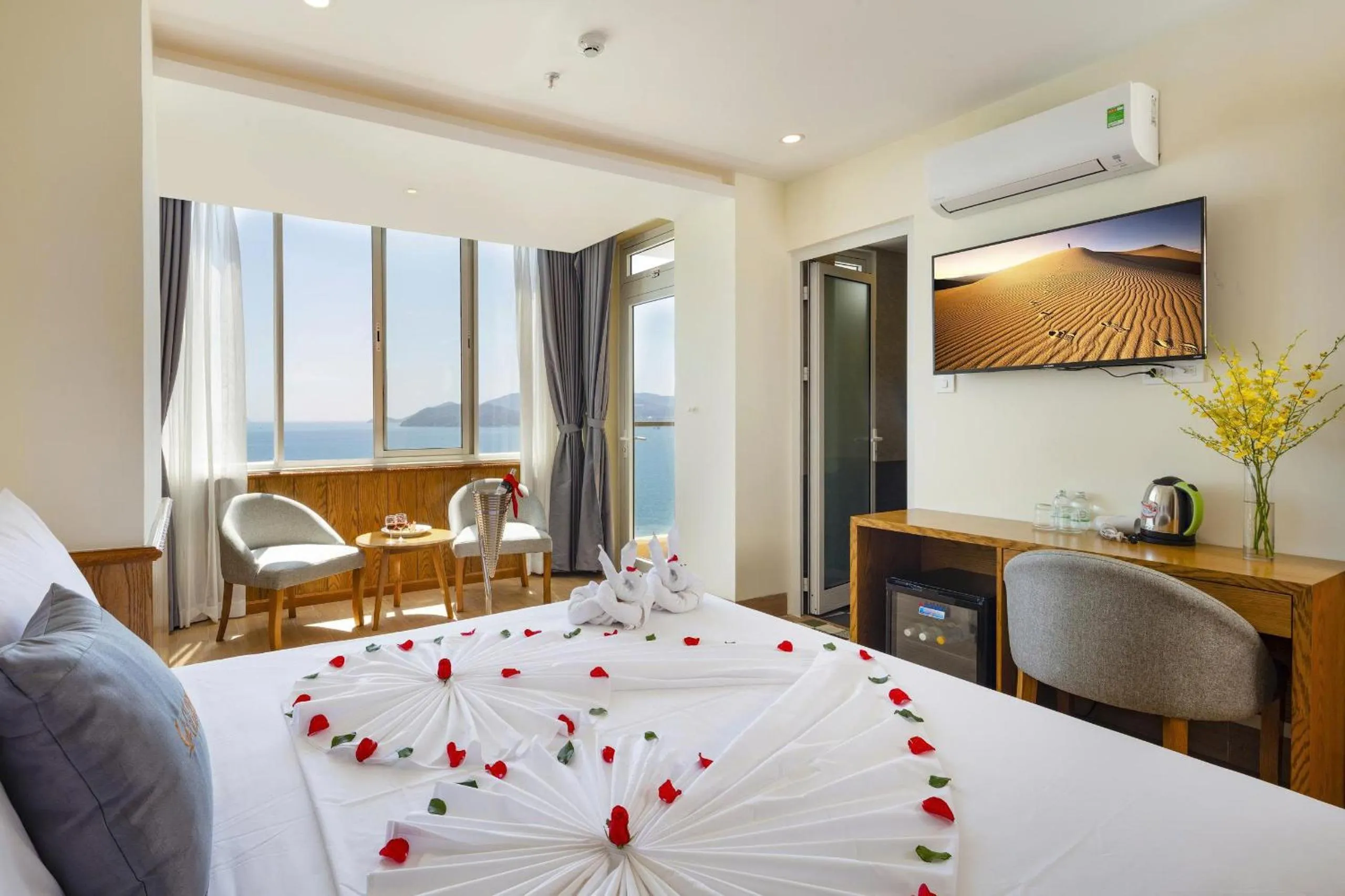 Bed in Glory Nha Trang Hotel