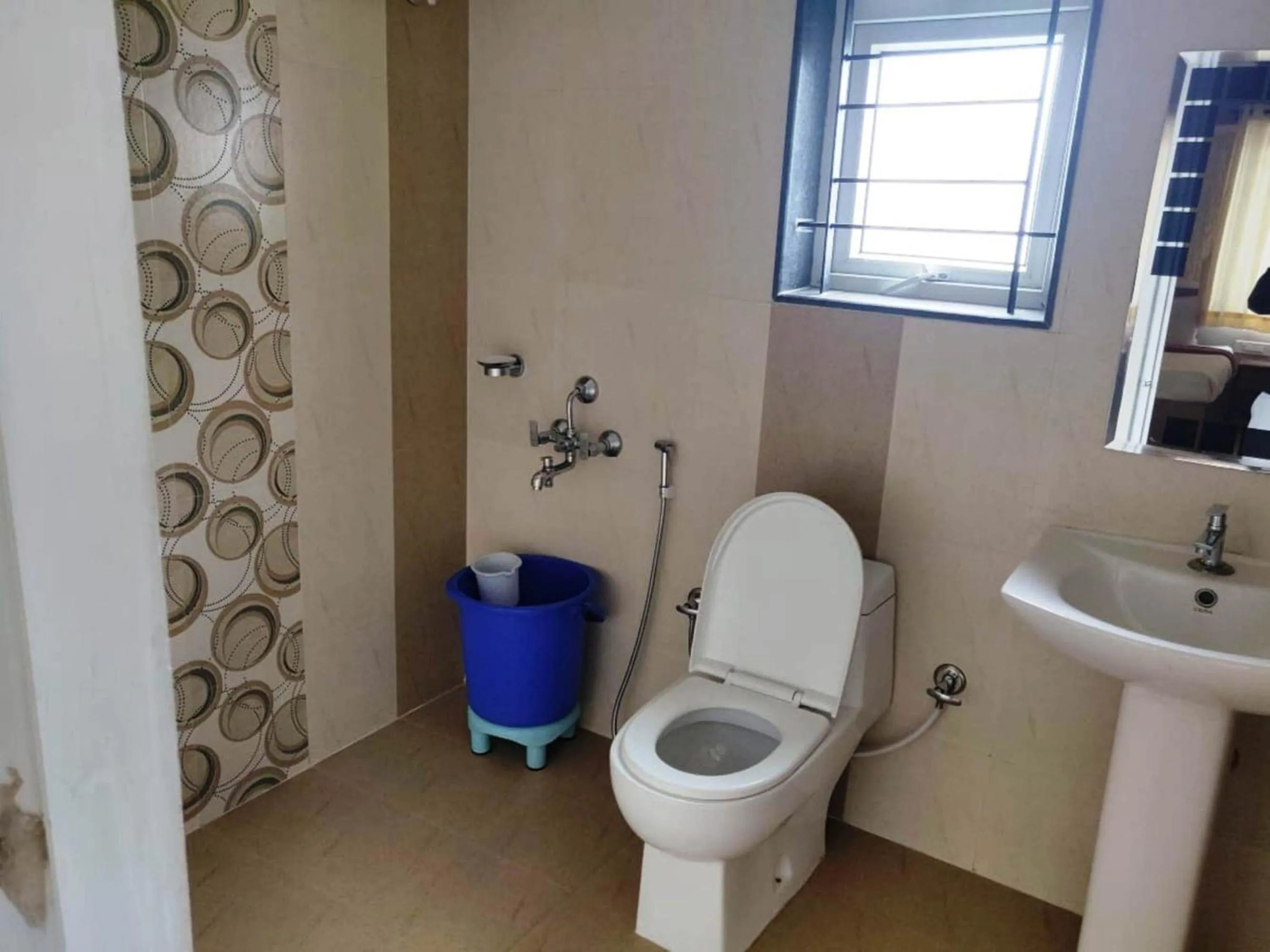 Bathroom in DEW DROP INN