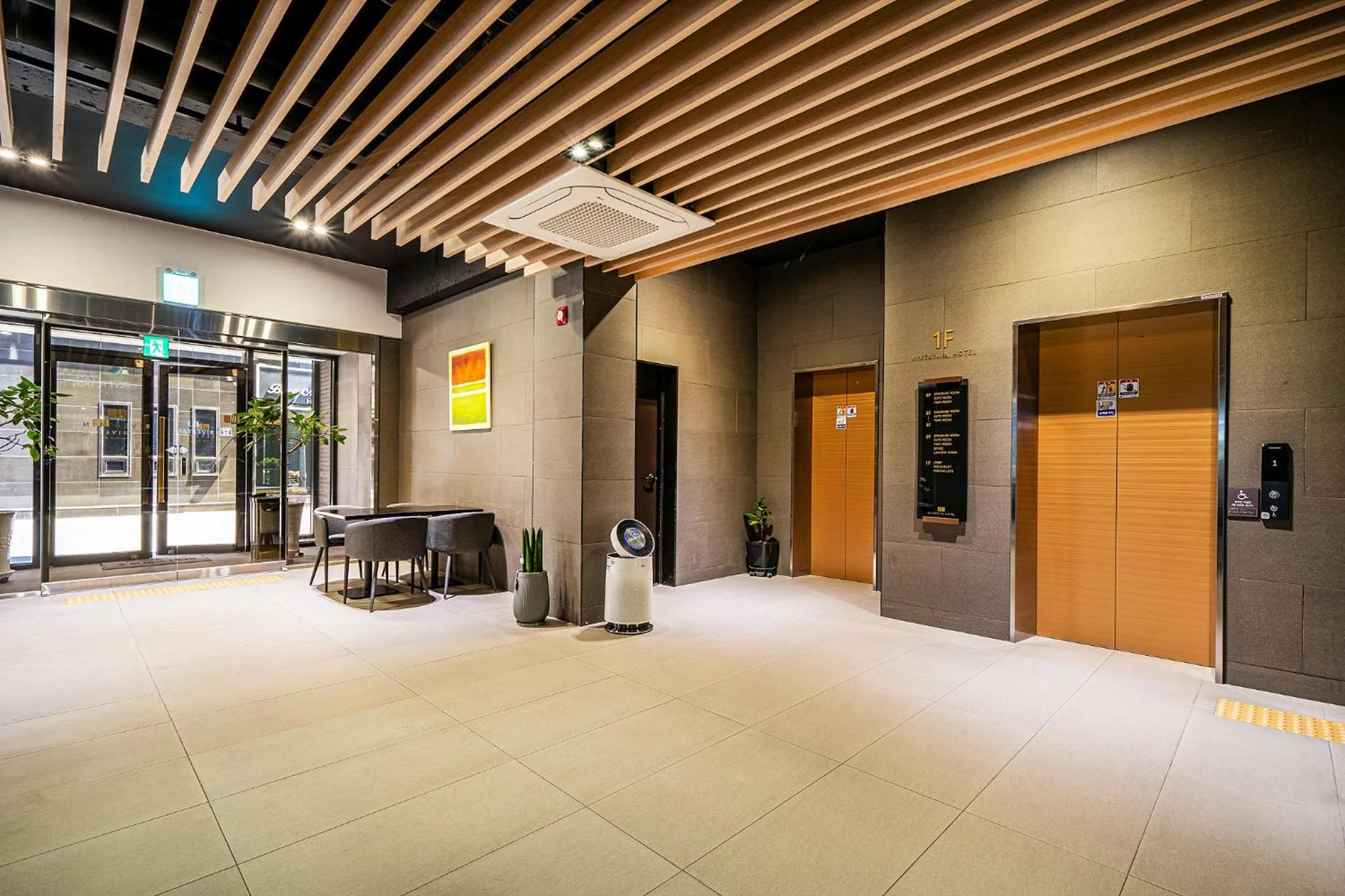 Lobby or reception in Rivertain Hotel Gyeongju