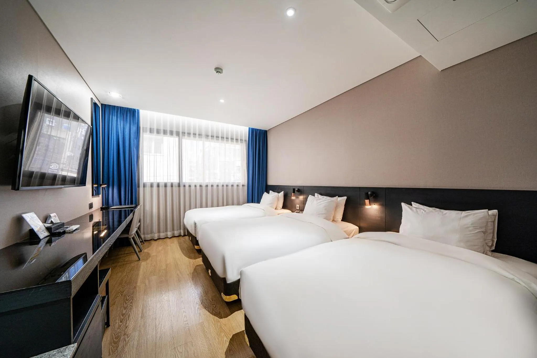 Bed in Rivertain Hotel Gyeongju