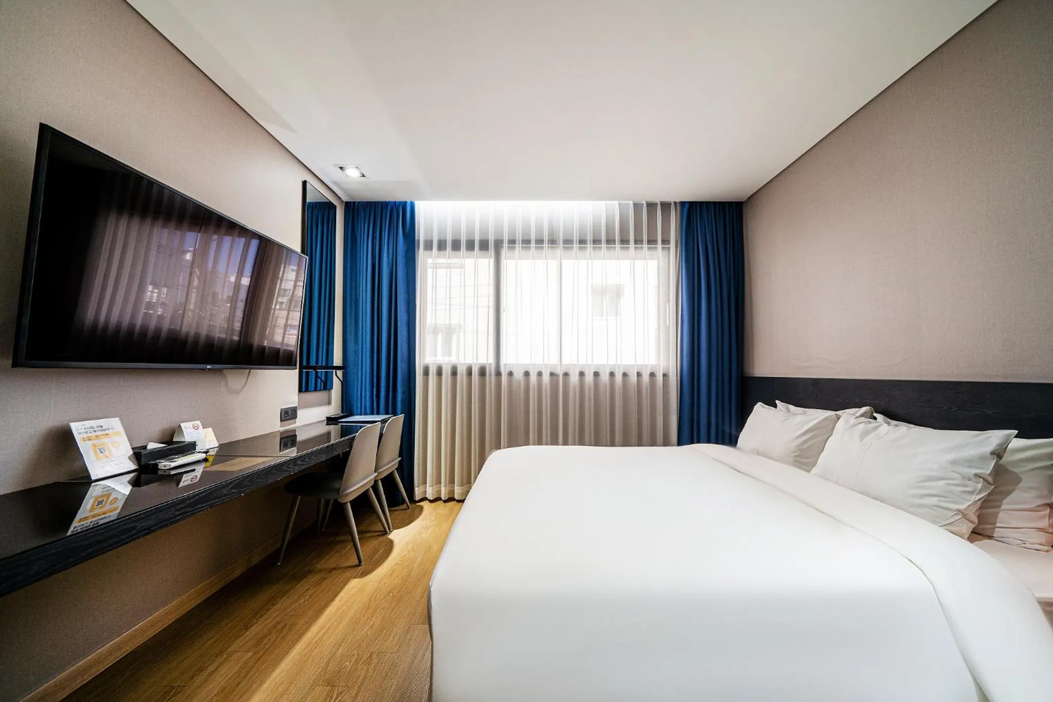 Bed in Rivertain Hotel Gyeongju