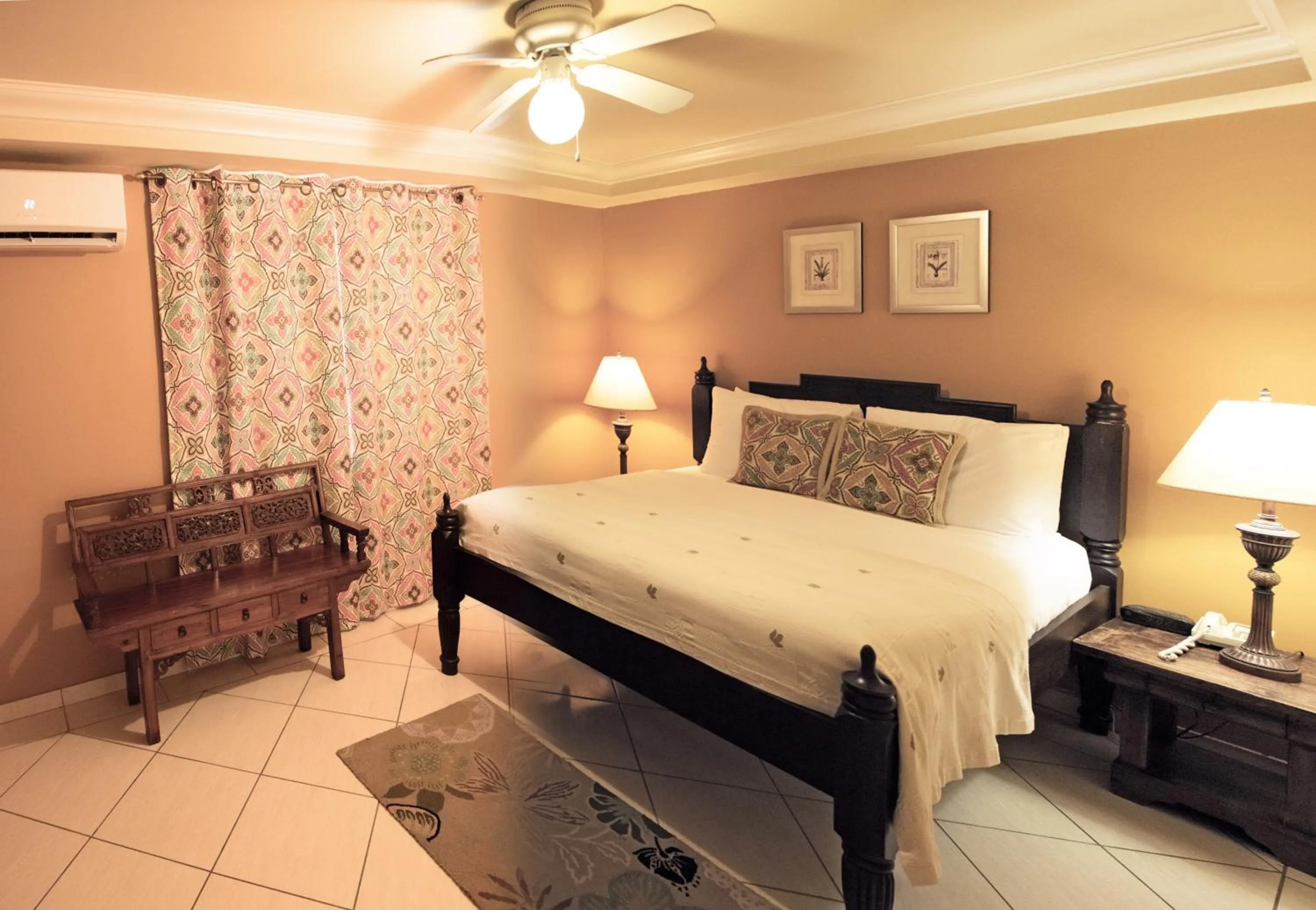 Bedroom, Bed in Aruba Surfside Marina