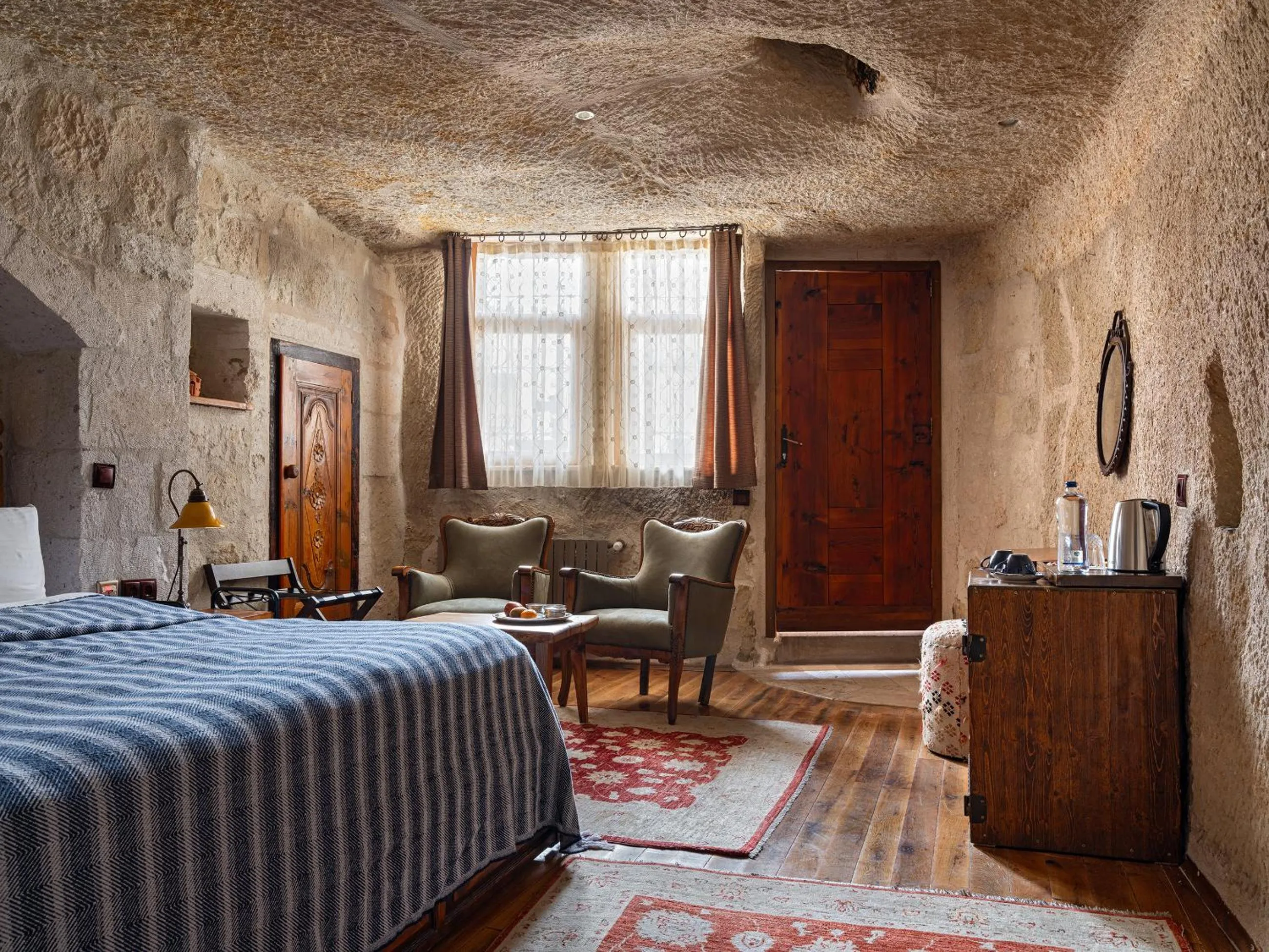 Photo of the whole room, Bed in Aza Cave Cappadocia Adult Hotel