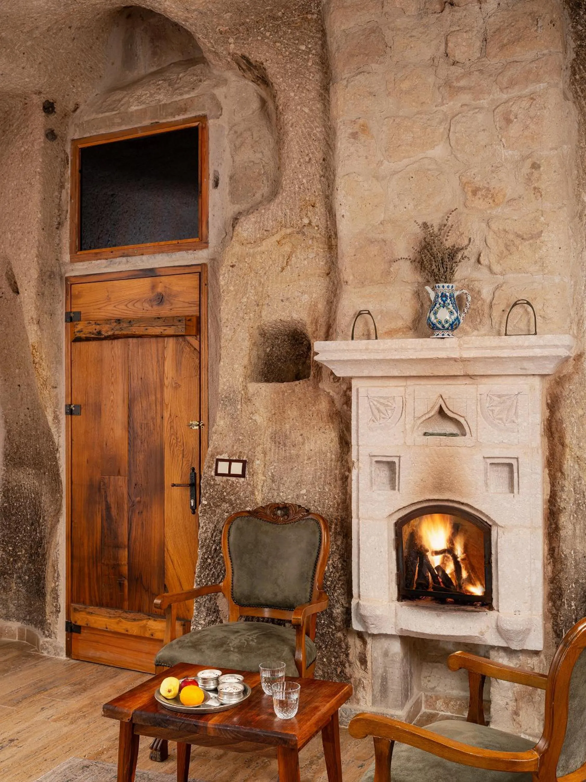 Seating area in Aza Cave Cappadocia Adult Hotel