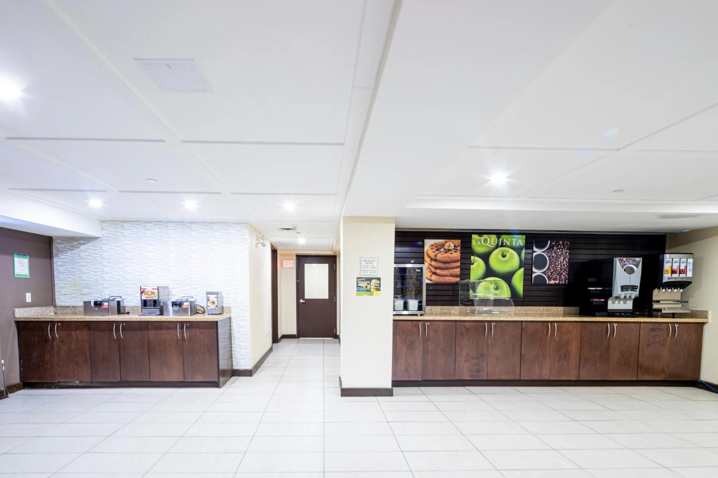 Breakfast in La Quinta by Wyndham Oshawa