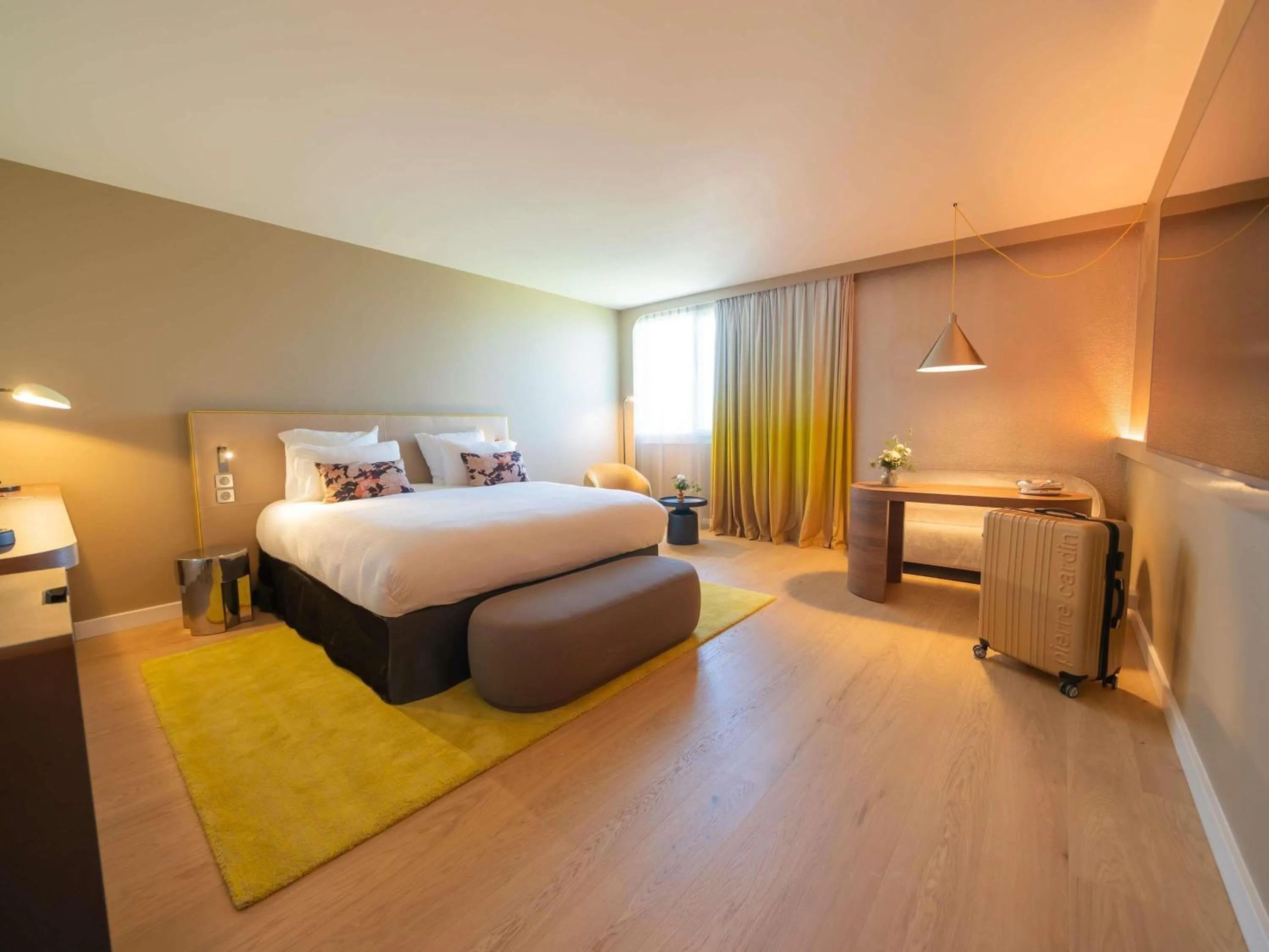 Bedroom, Bed in Pullman Toulouse