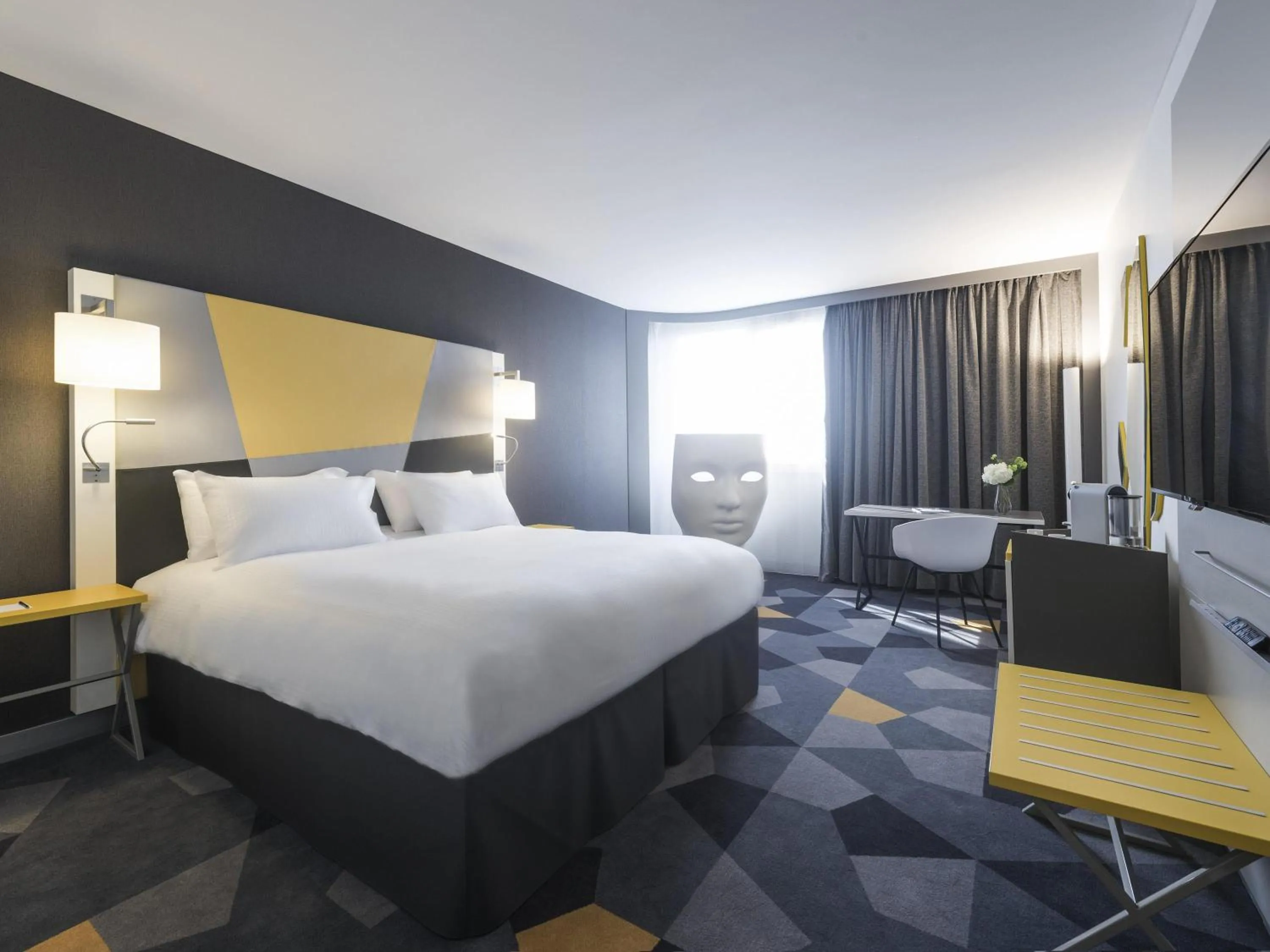 Bedroom, Bed in Pullman Toulouse