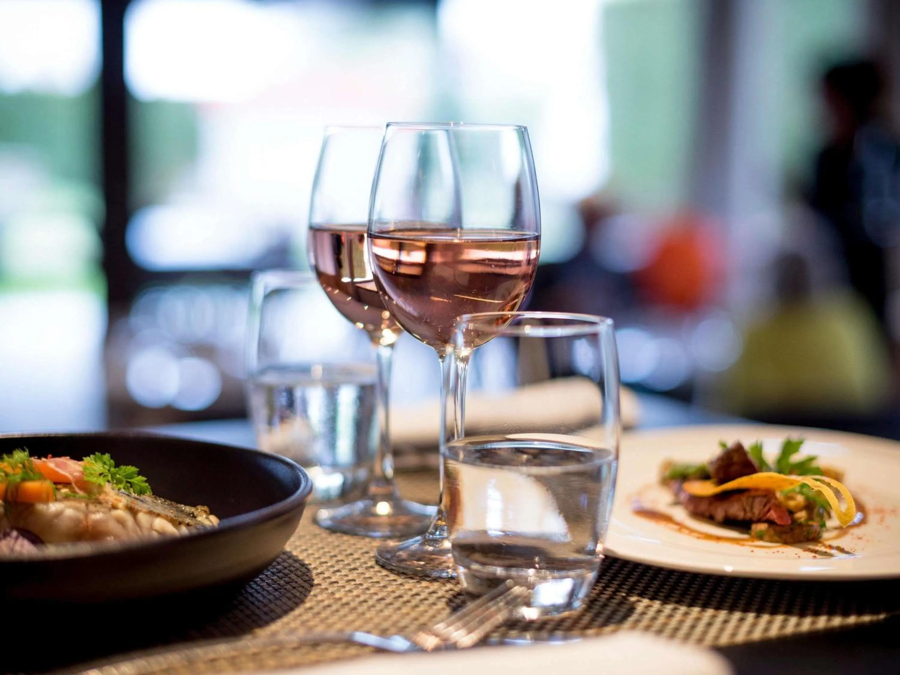 Restaurant/places to eat in Pullman Toulouse