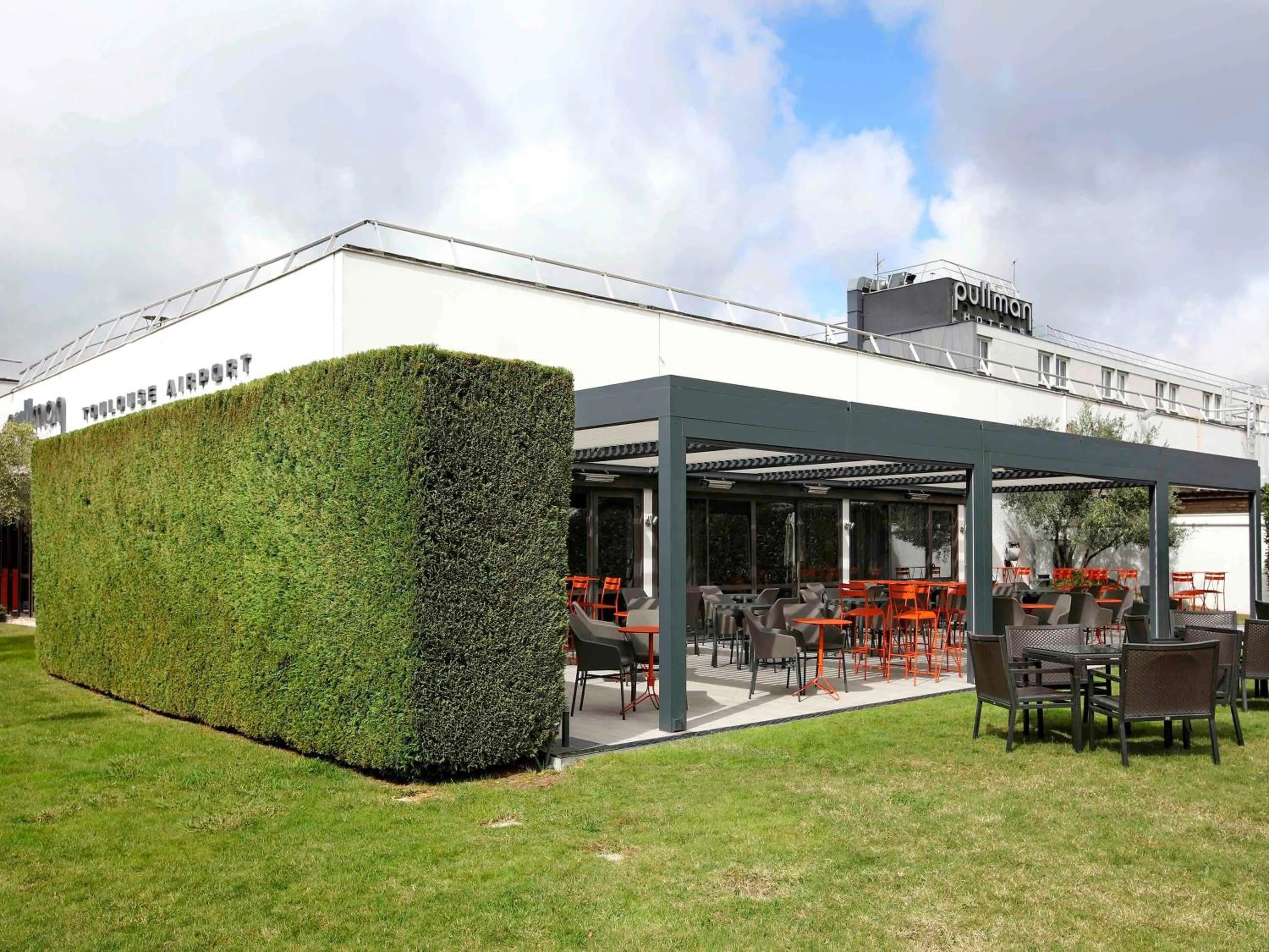 Restaurant/places to eat in Pullman Toulouse