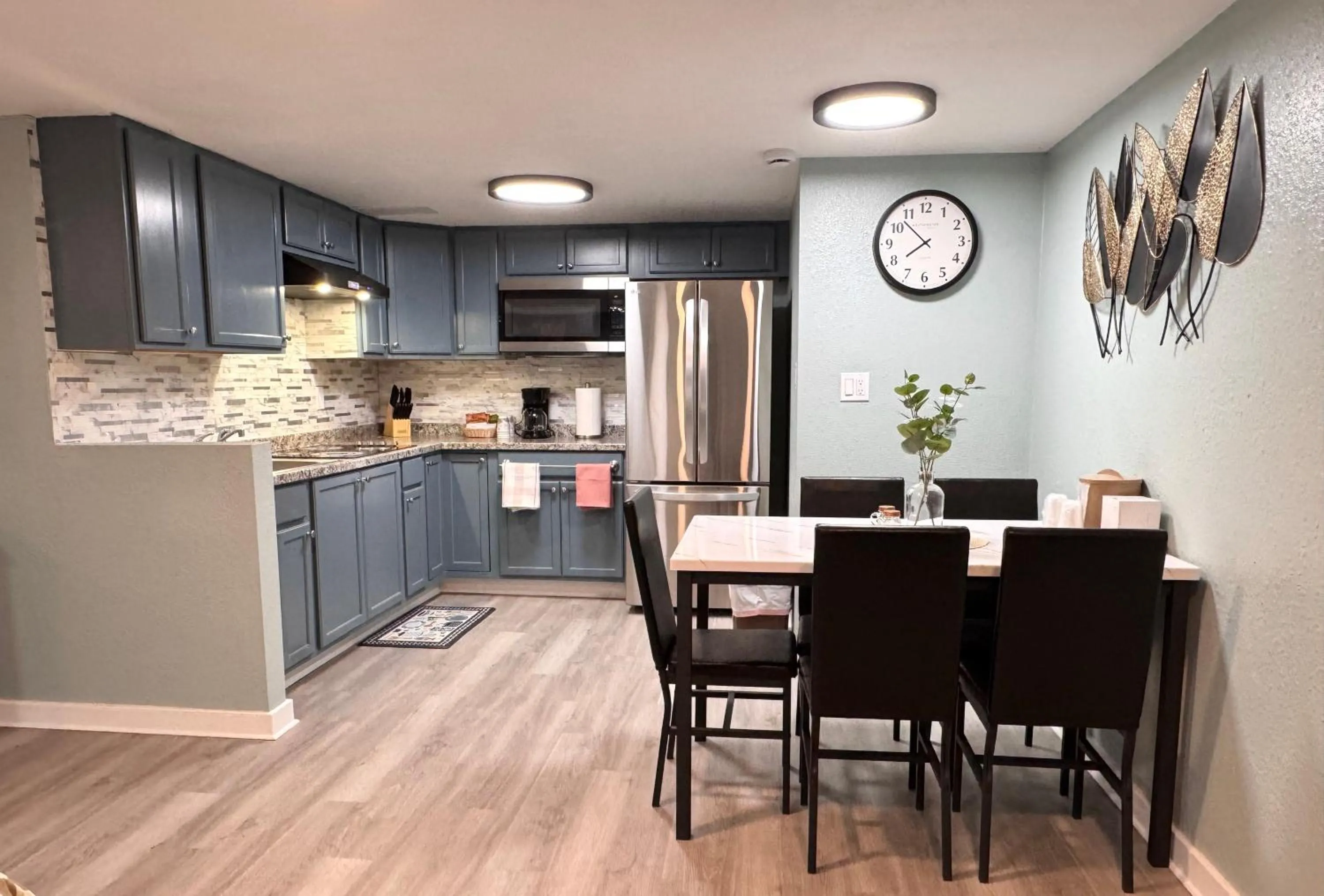 Annie Oakley Motel Oakley