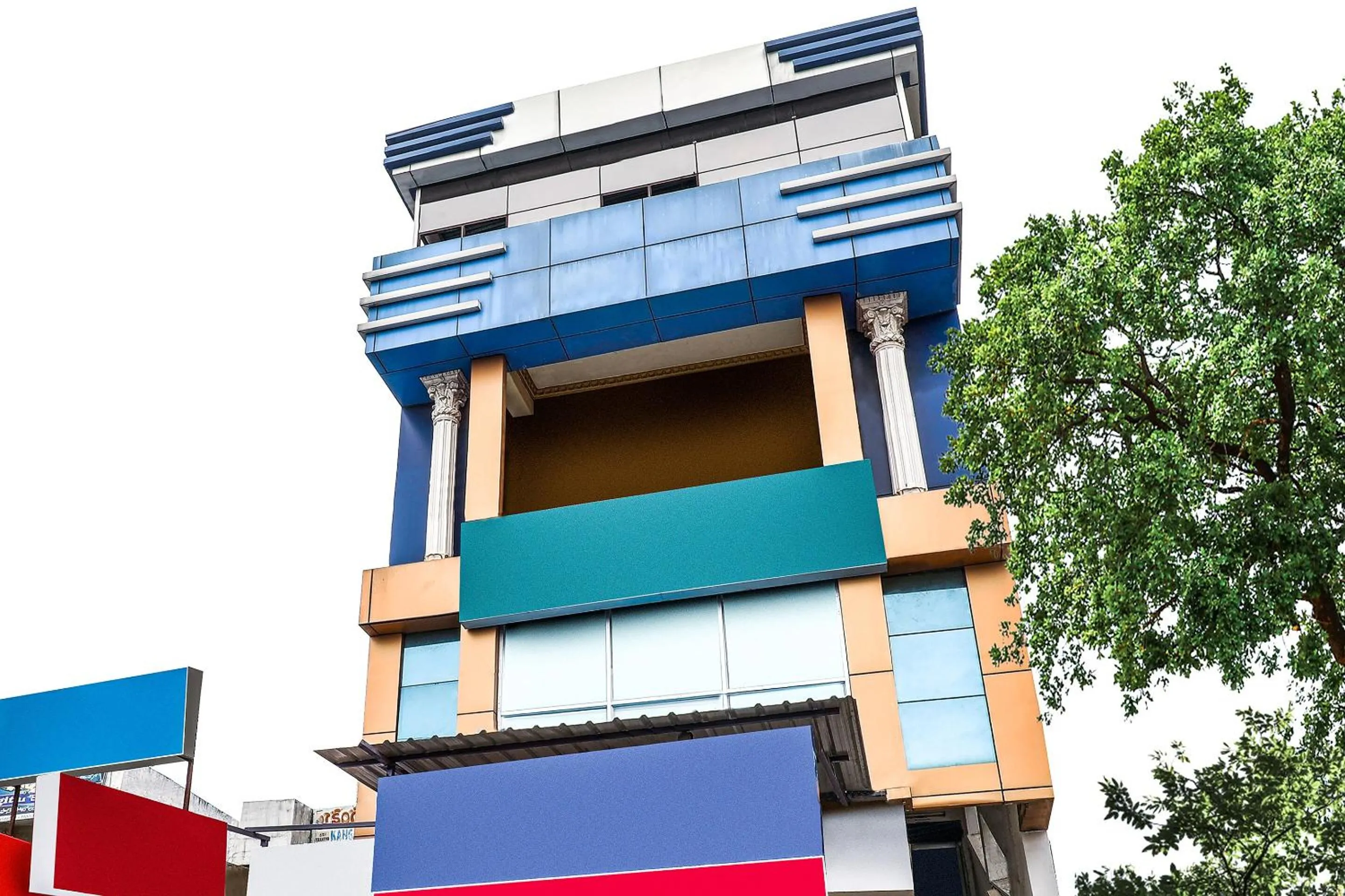 Facade/entrance in Hotel O satya lodge