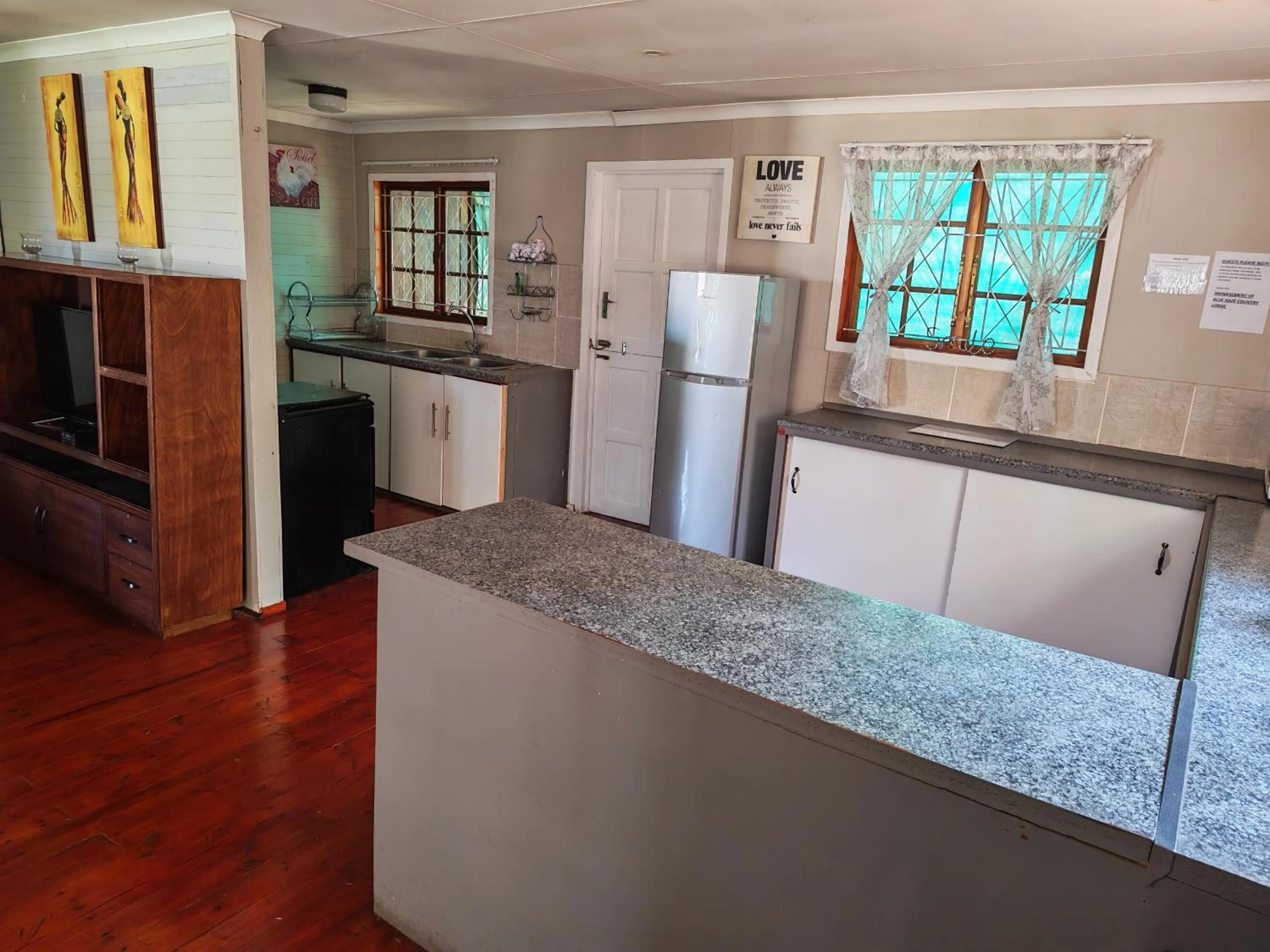 Blue Haze Country Lodge