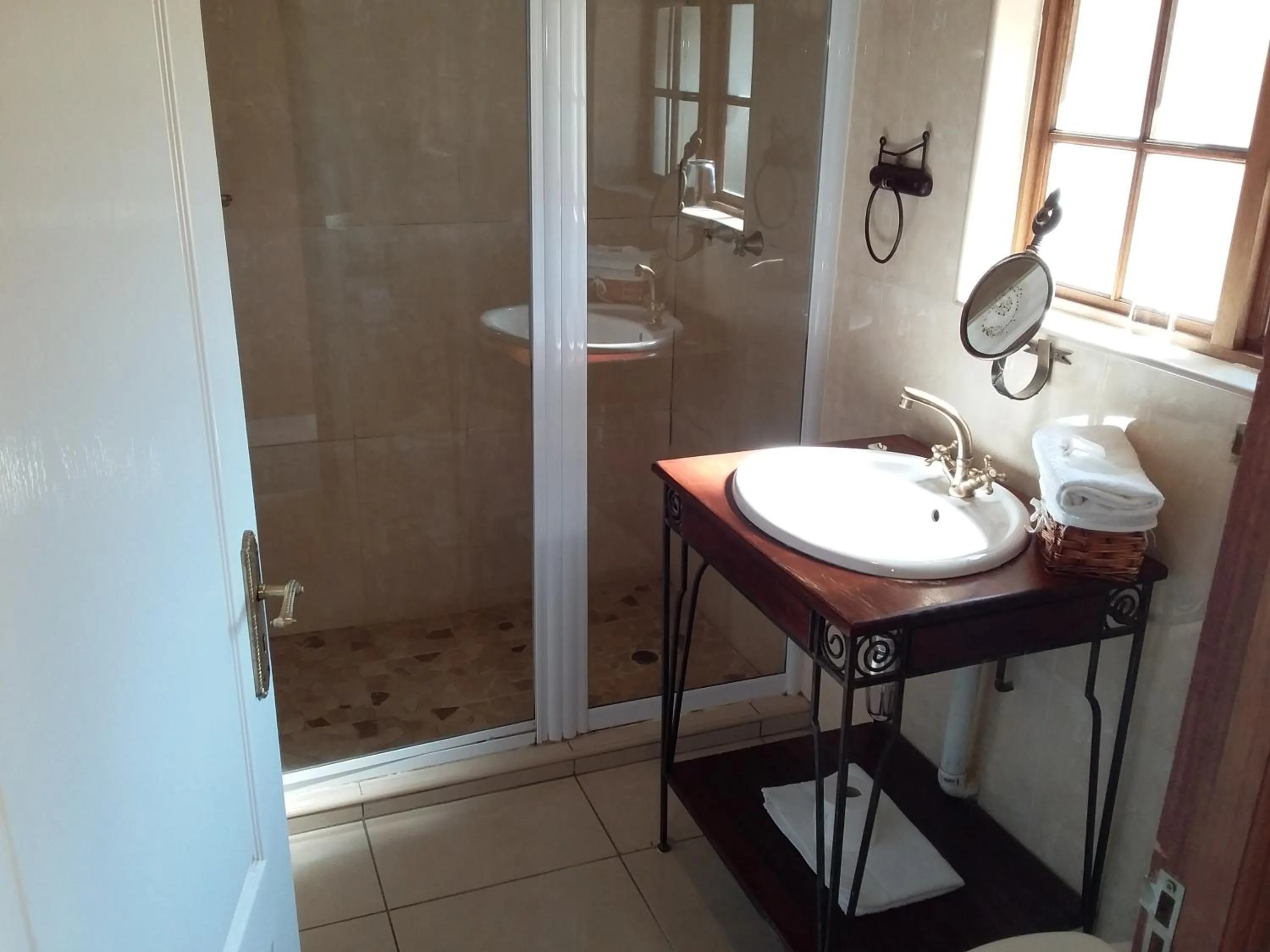 Blue Haze Country Lodge