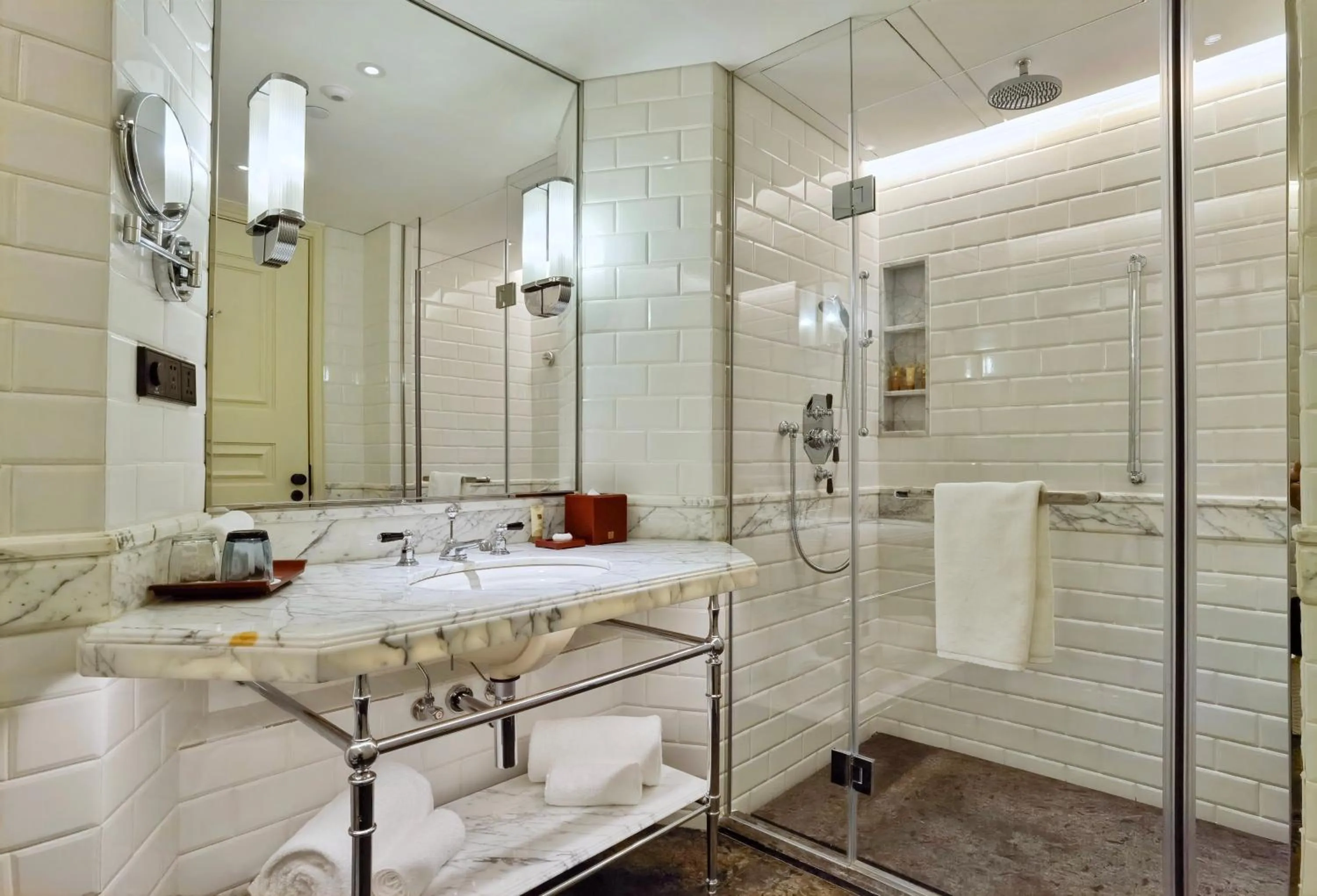 Bathroom in Grand Hotel Beijing Forbidden City