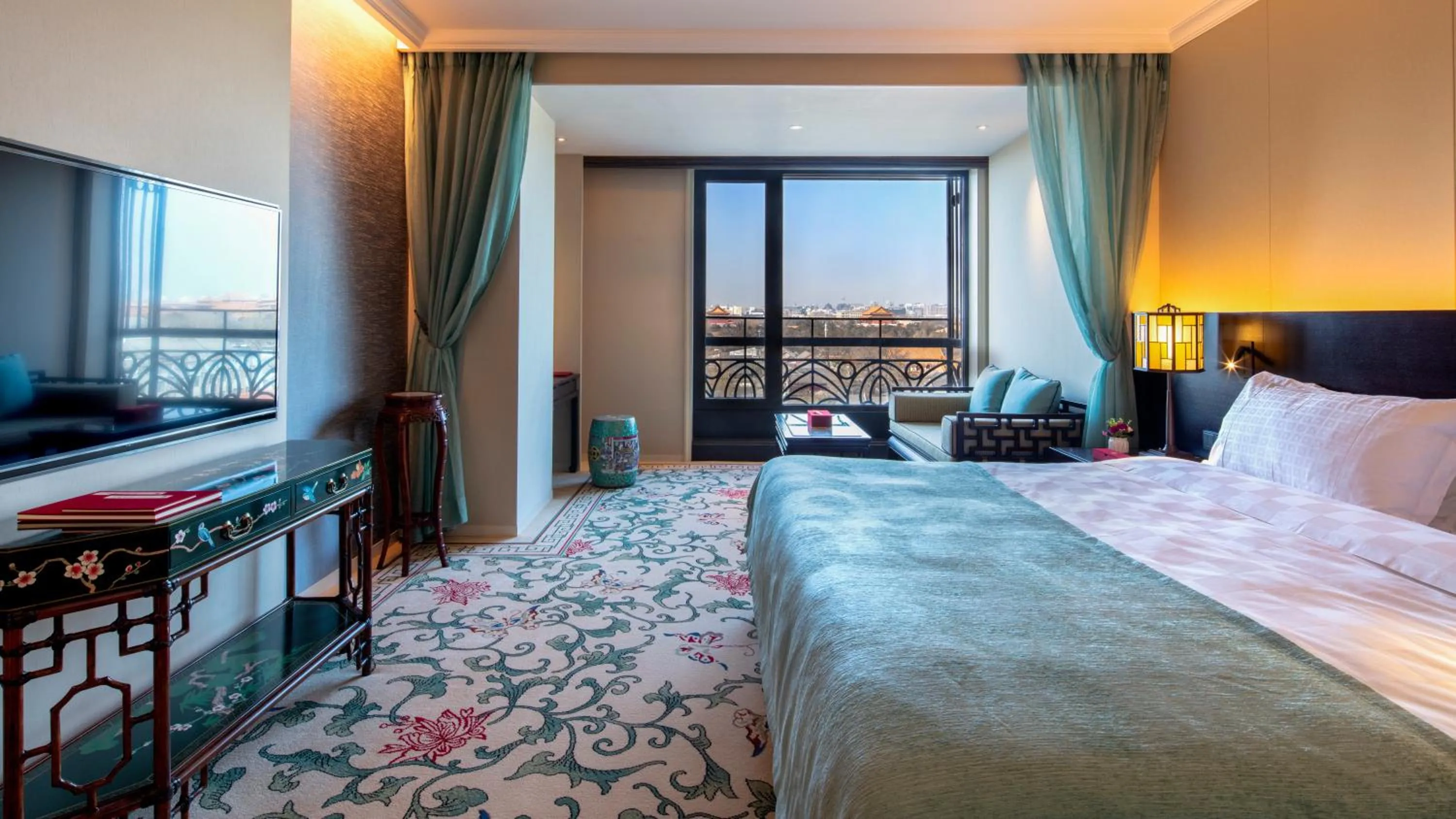 Bedroom, Bed in Grand Hotel Beijing Forbidden City