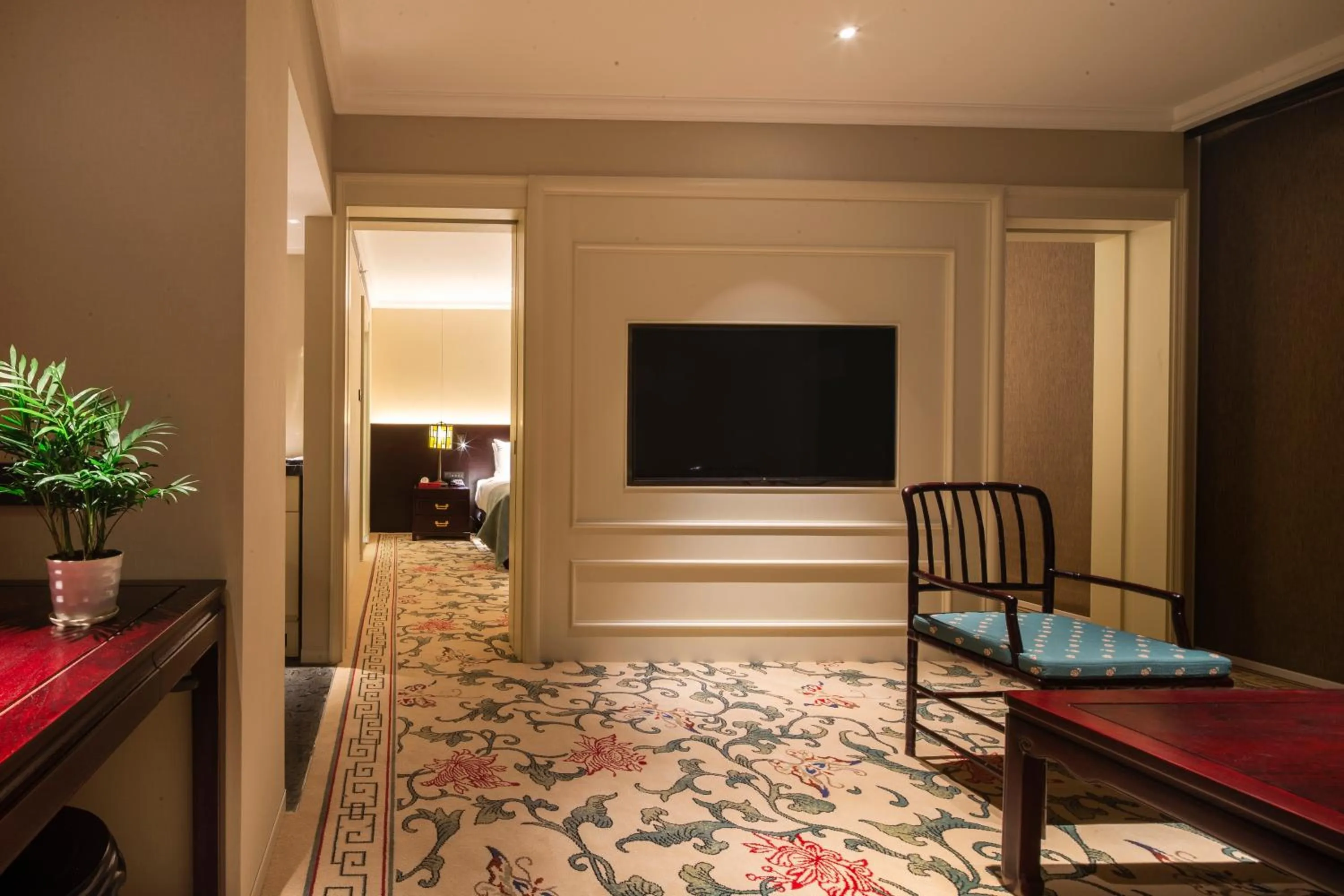 Living room in Grand Hotel Beijing Forbidden City