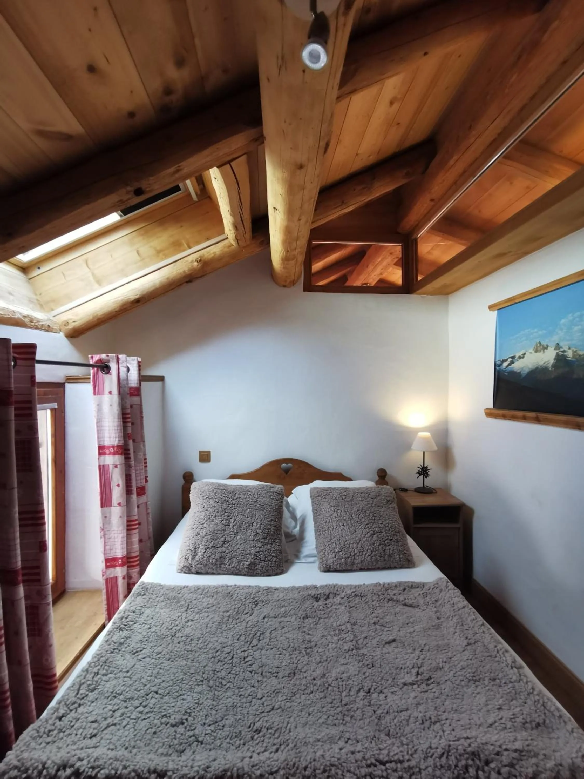 Bed in Hôtel Restaurant Angival - Chambres et Appartement