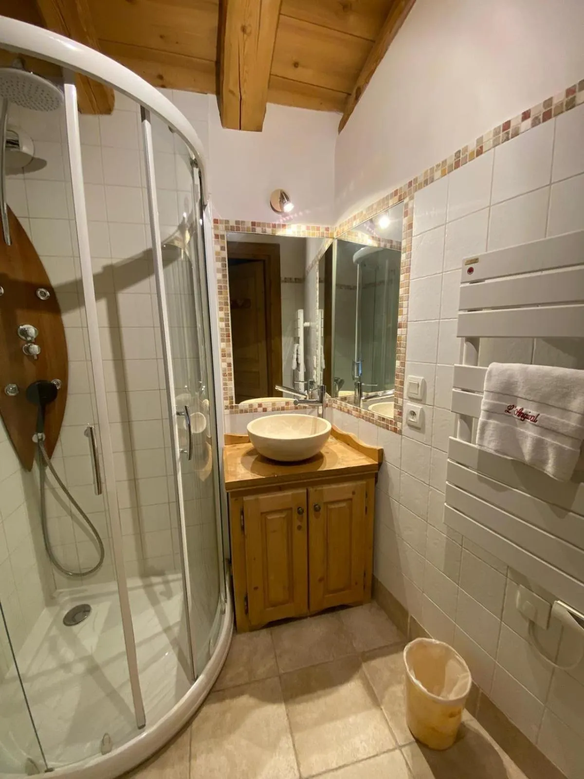 Hôtel Restaurant Angival - Chambres et Appartement