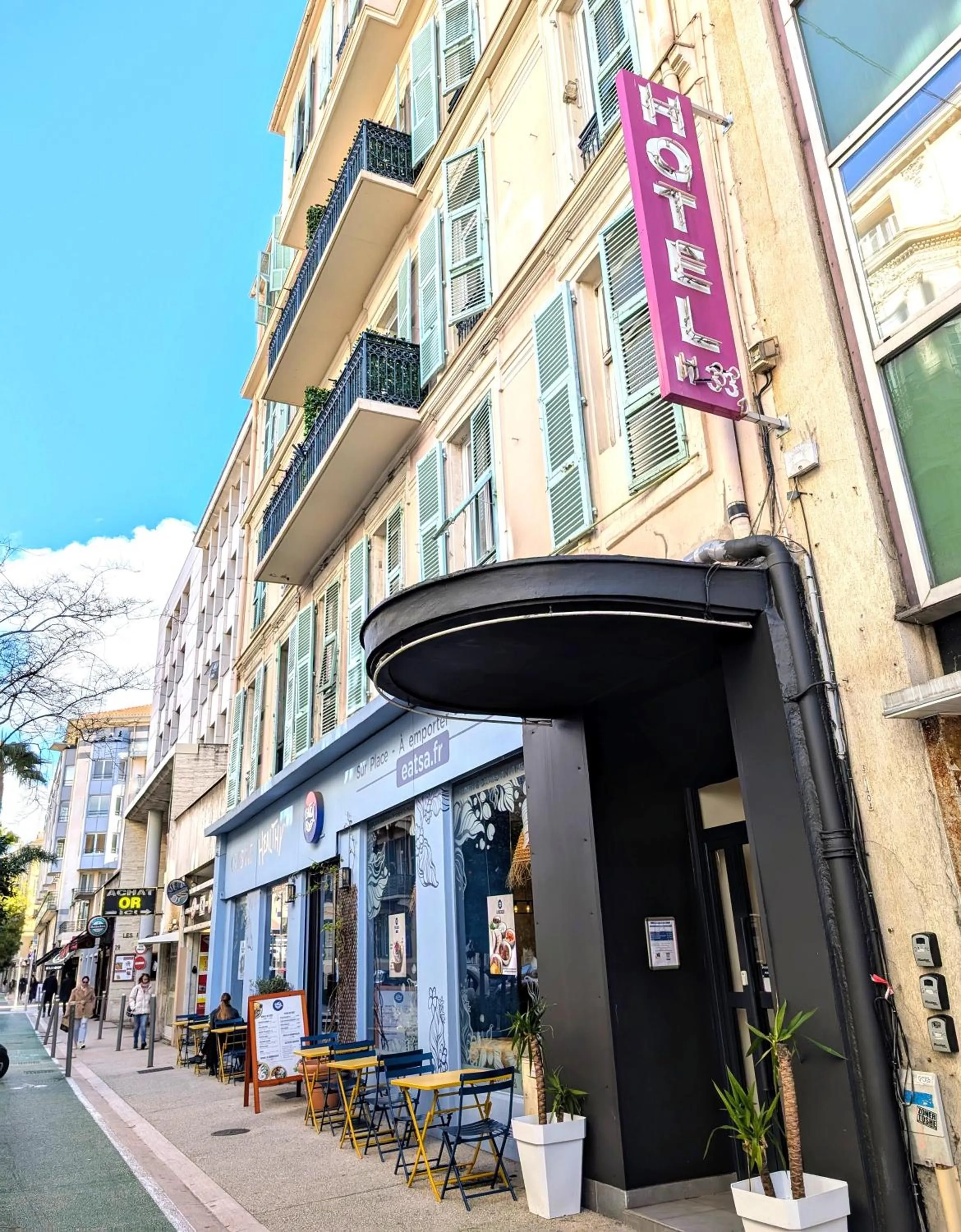 Property building in H33 Hôtel