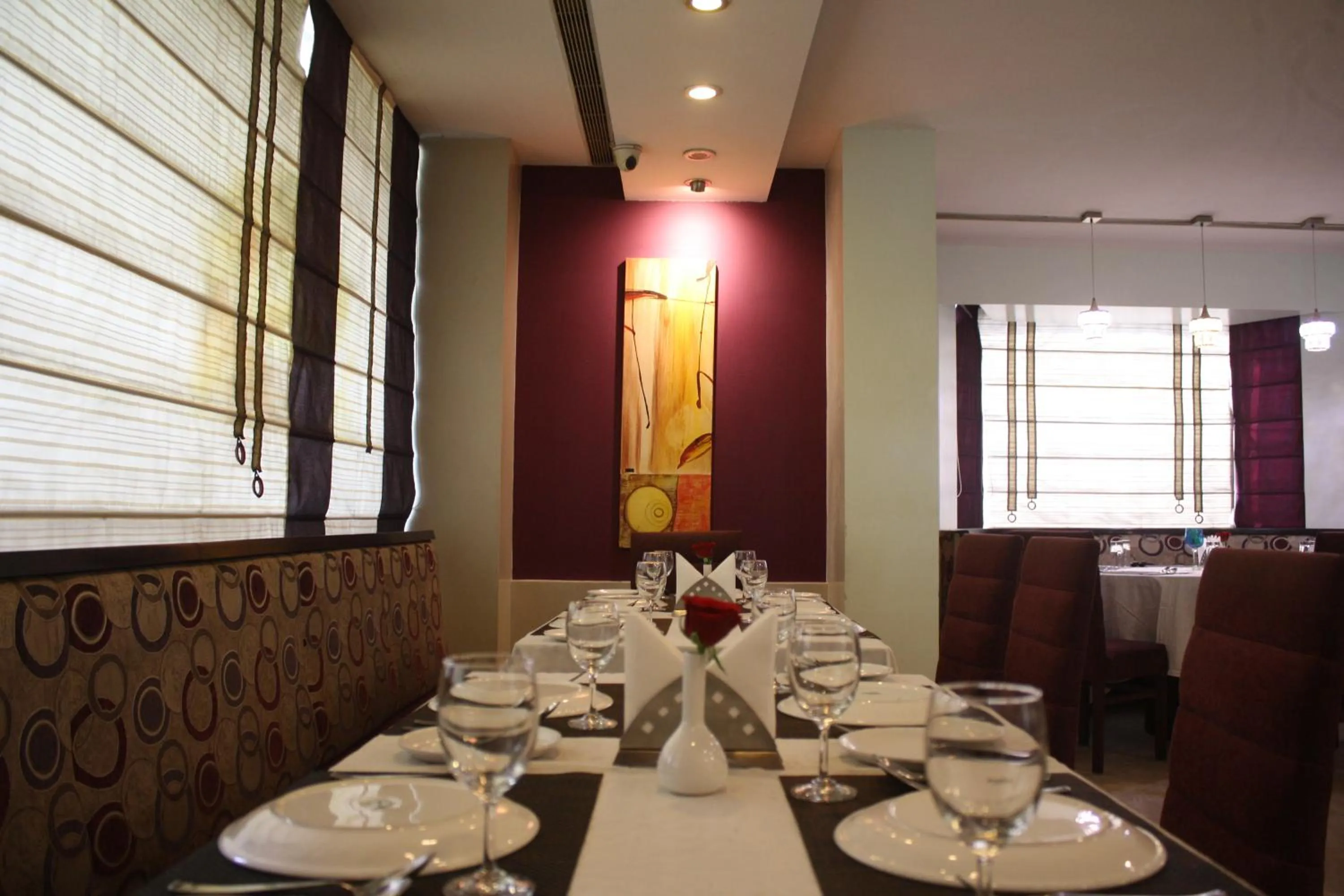 Restaurant/places to eat in Orbett Hotel