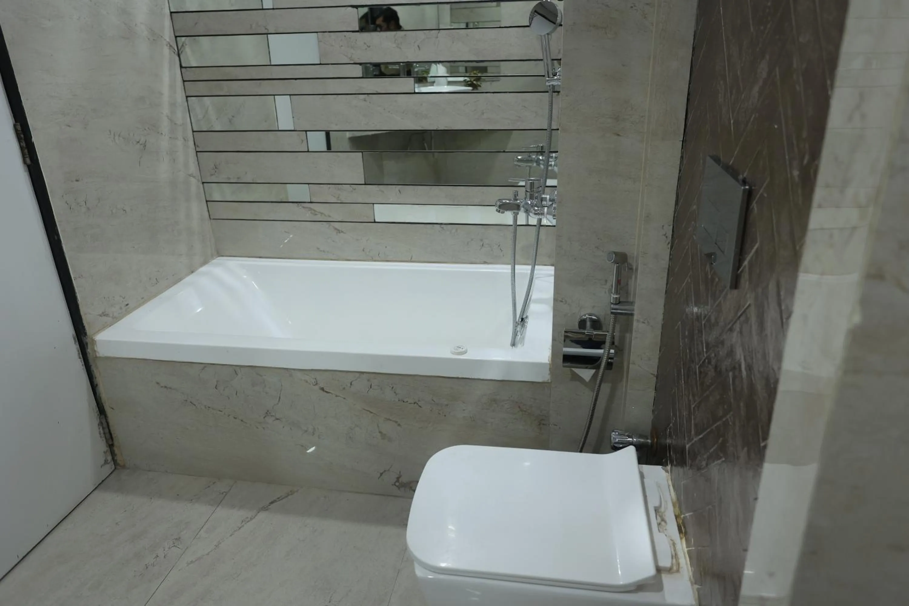 Shower in Orbett Hotel