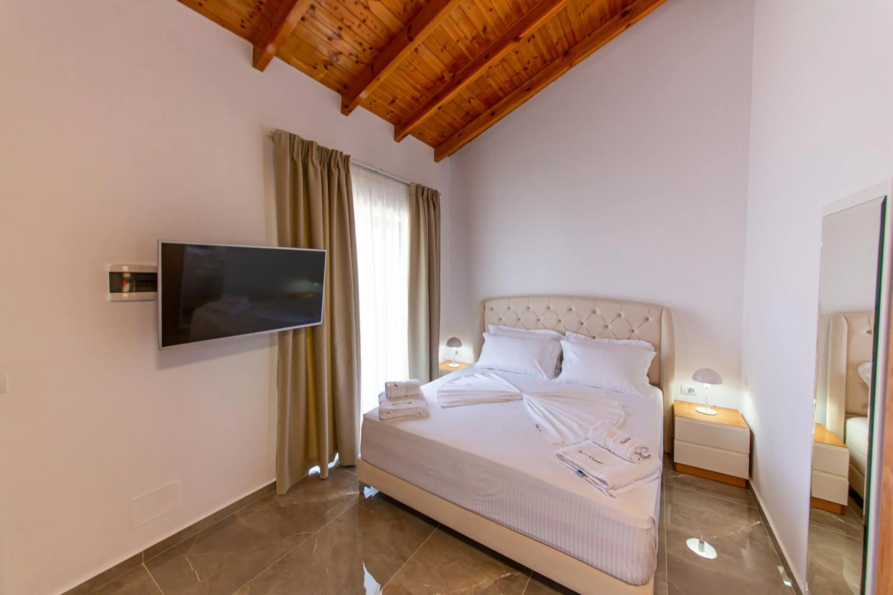 Photo of the whole room, Bed in Santa Oliva Suites